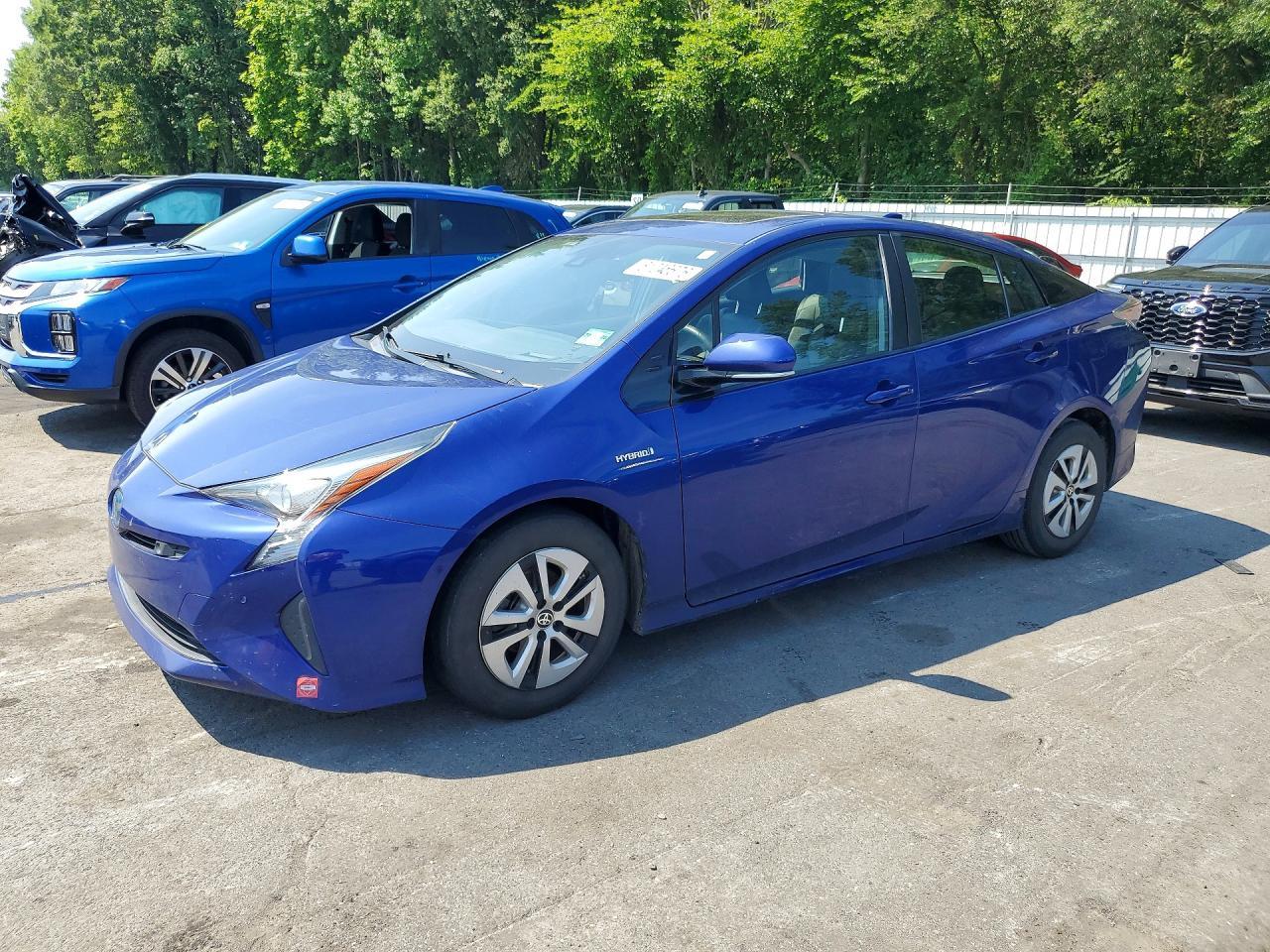 2016 Toyota Prius, Four