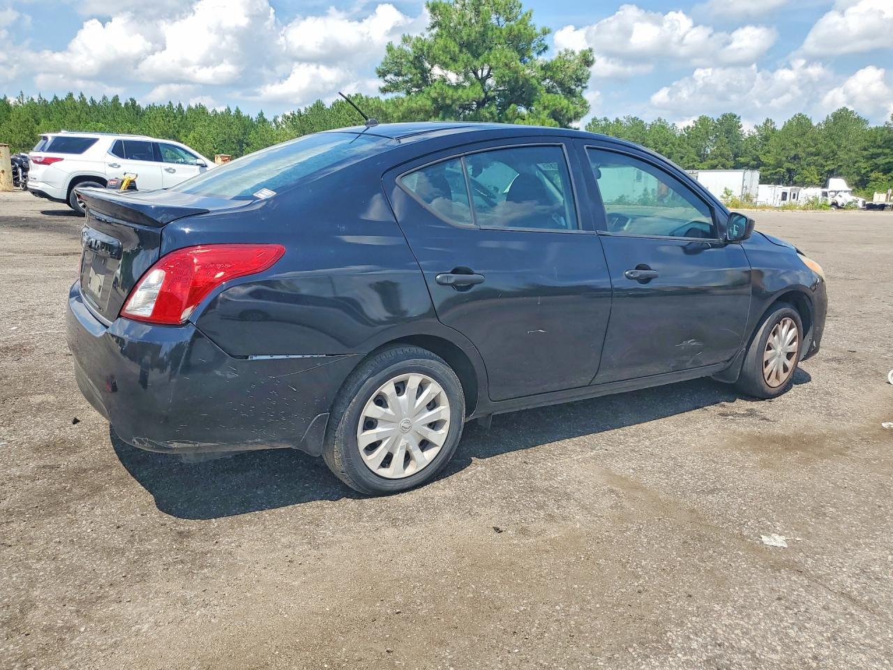 2017 Nissan Versa, 1.6 S Plus