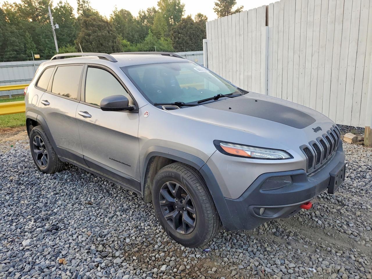 2016 Jeep Cherokee, Trailhawk