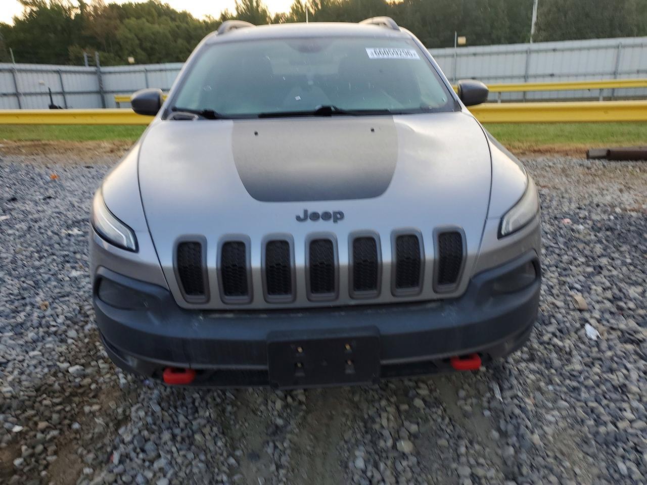 2016 Jeep Cherokee, Trailhawk