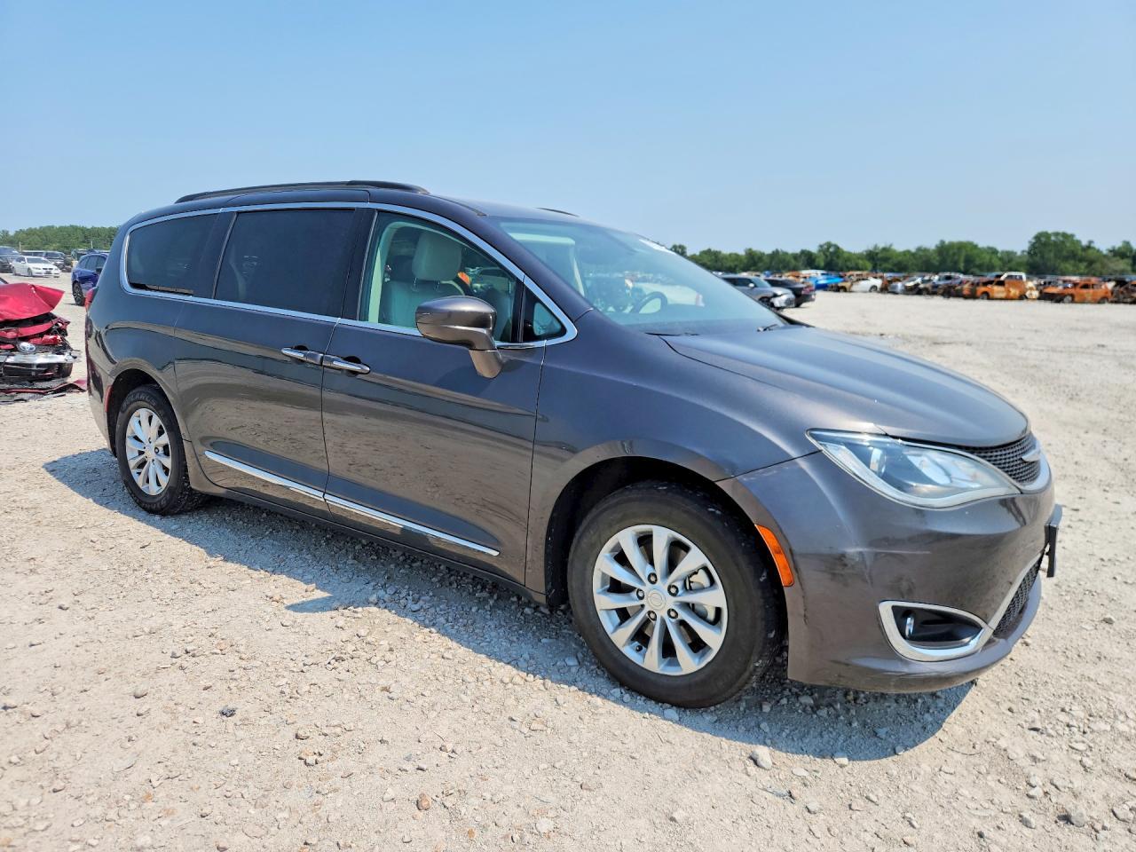 2017 Chrysler Pacifica, Touri...