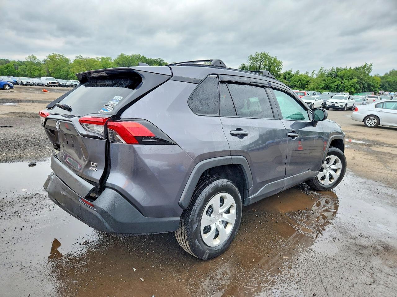 2020 Toyota RAV4, LE