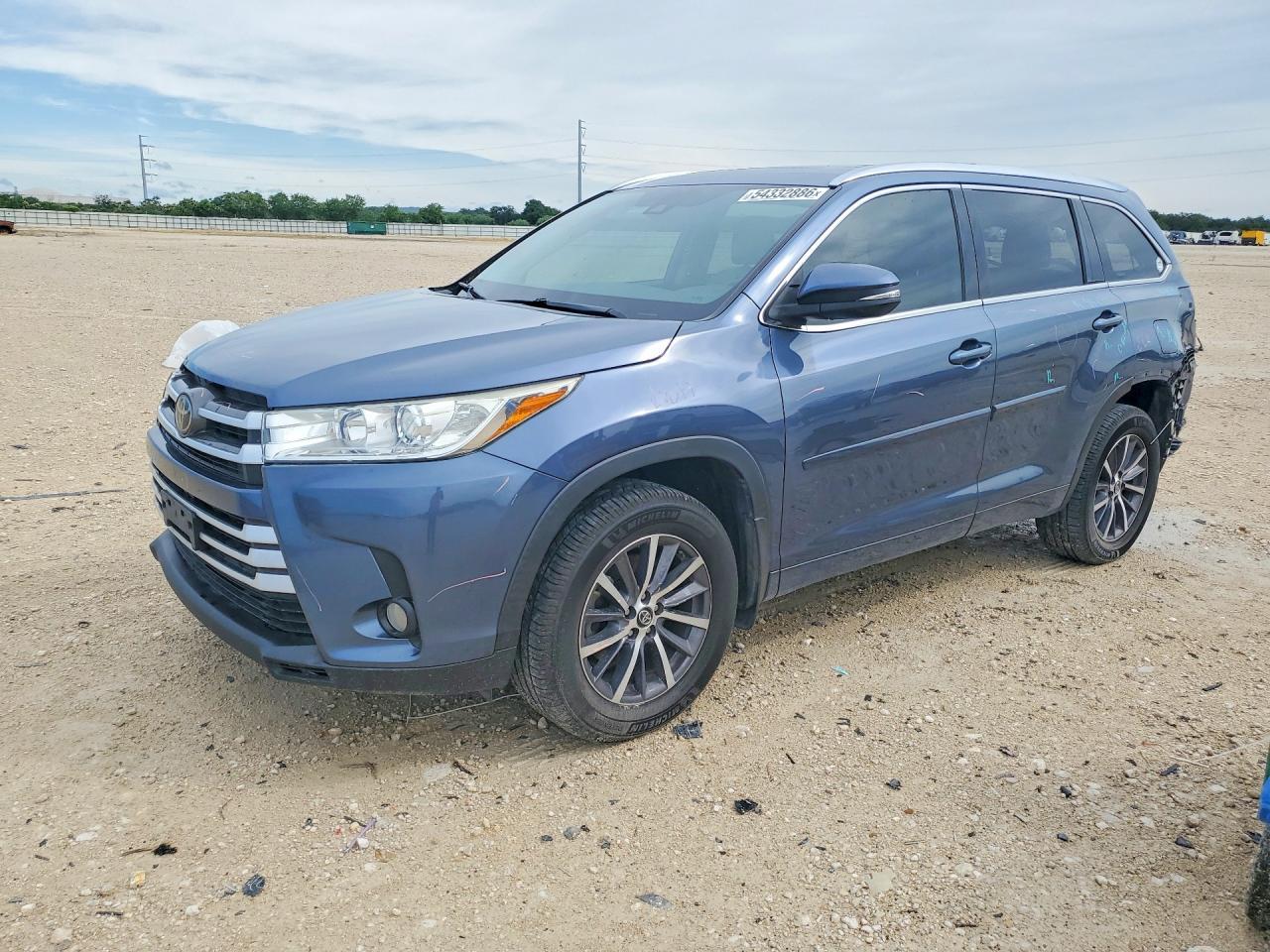 2018 Toyota Highlander, Xle