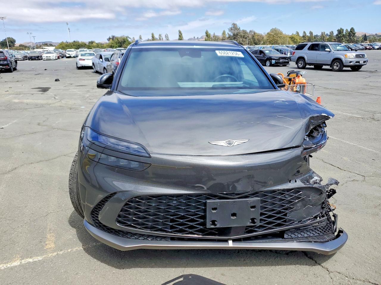 2024 Genesis GV60, Standard