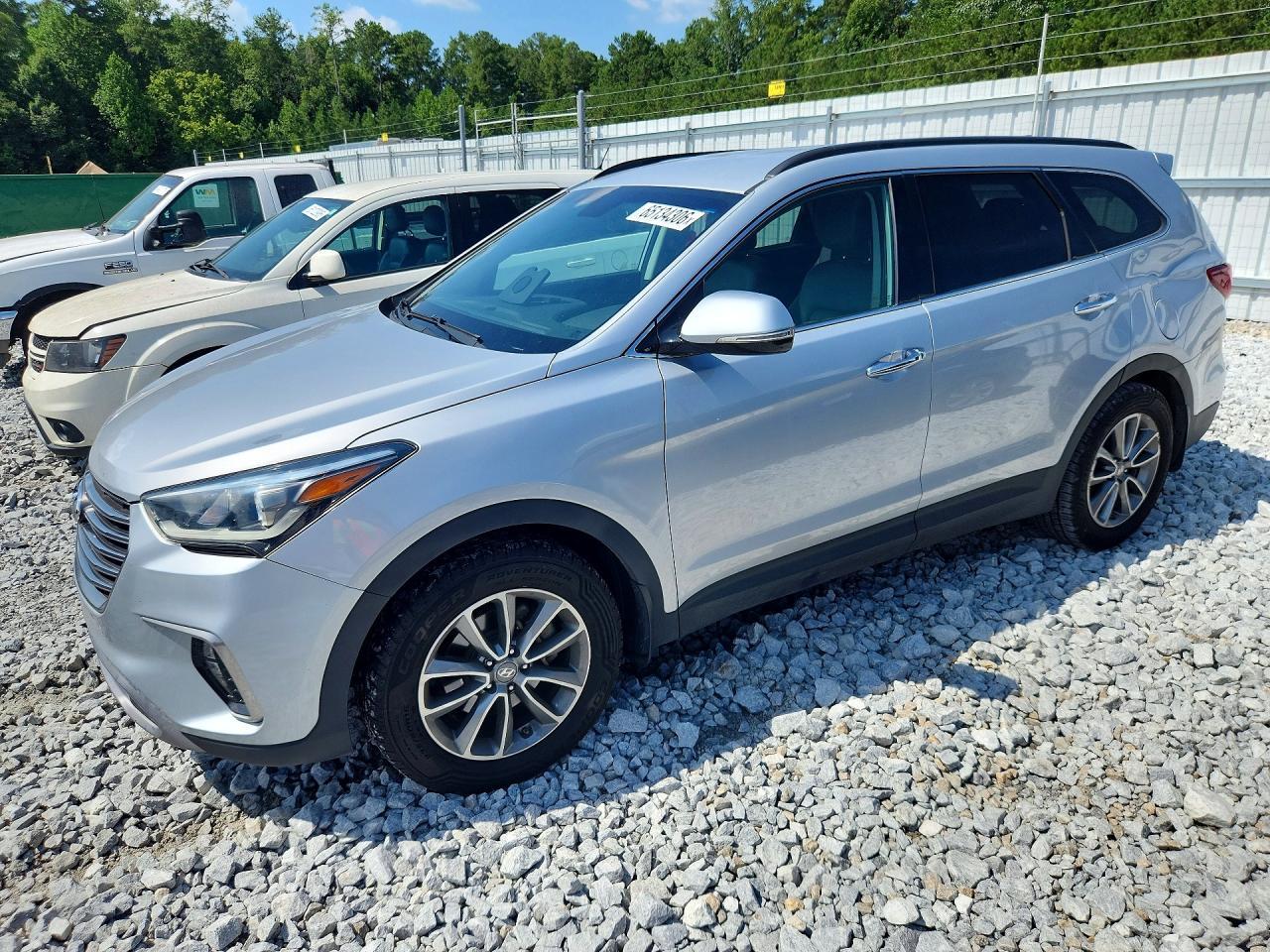 2019 Hyundai Santa Fe, SE