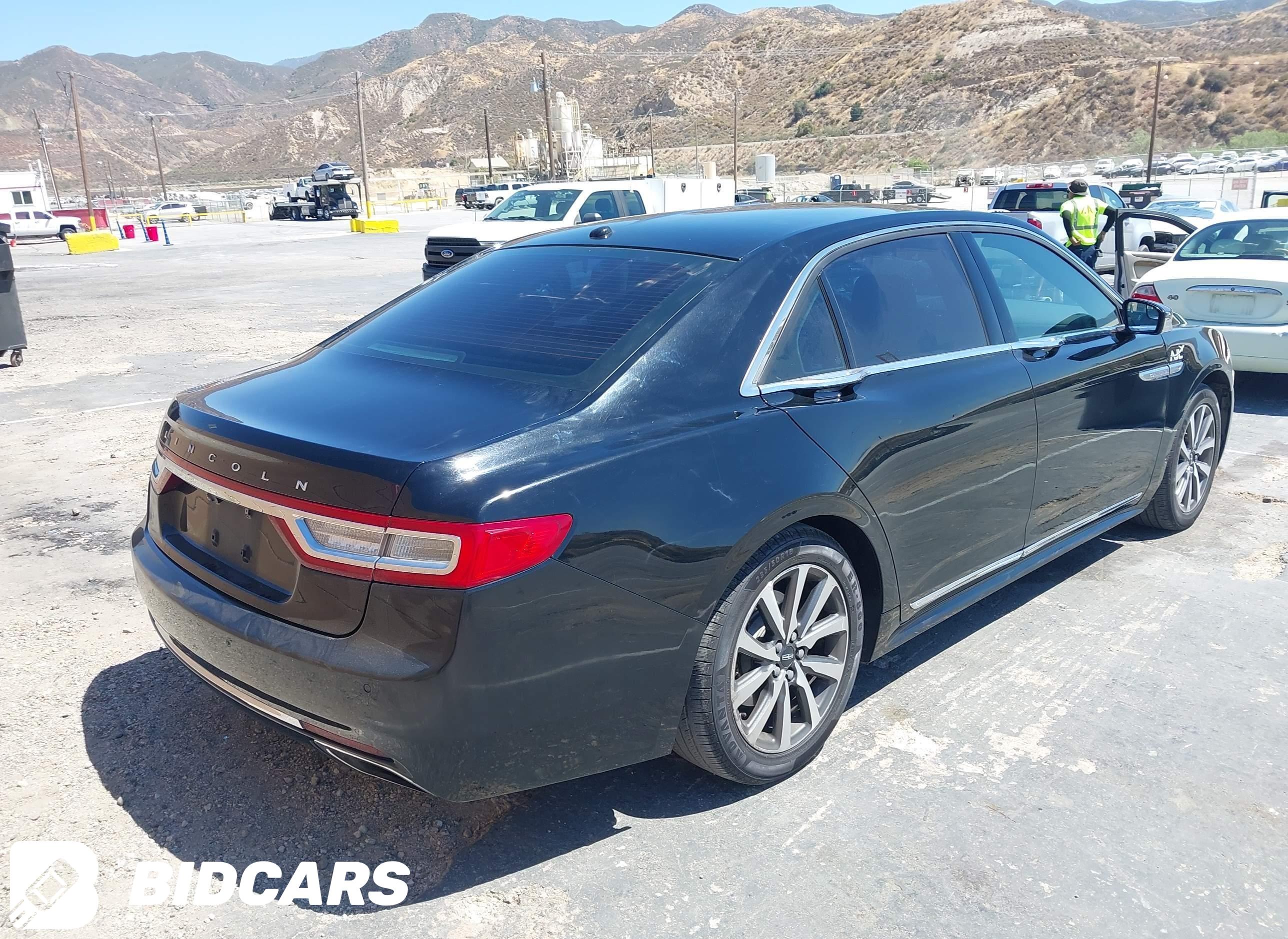 2017 Lincoln Continental, Livery