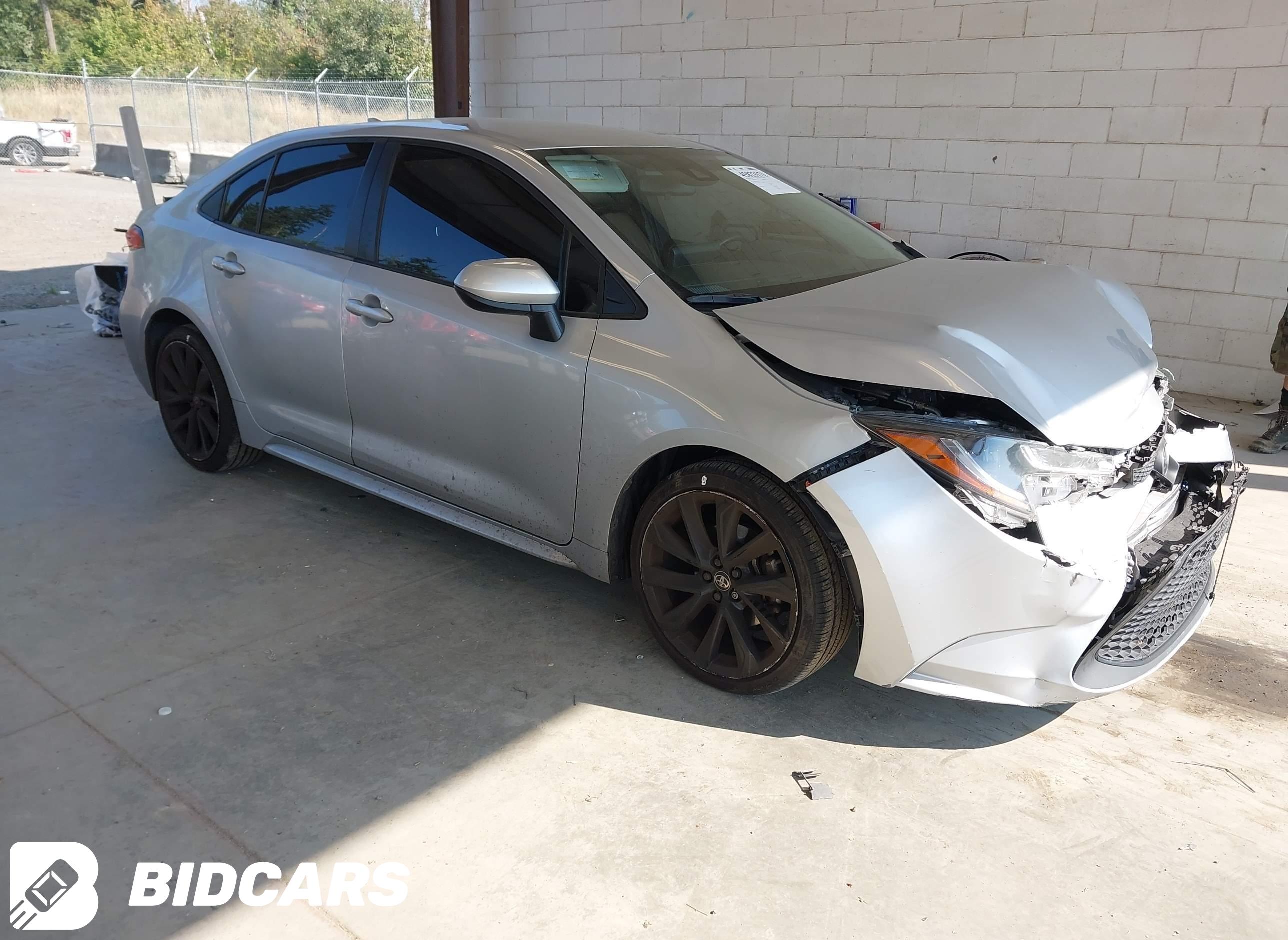 2022 Toyota Corolla, LE