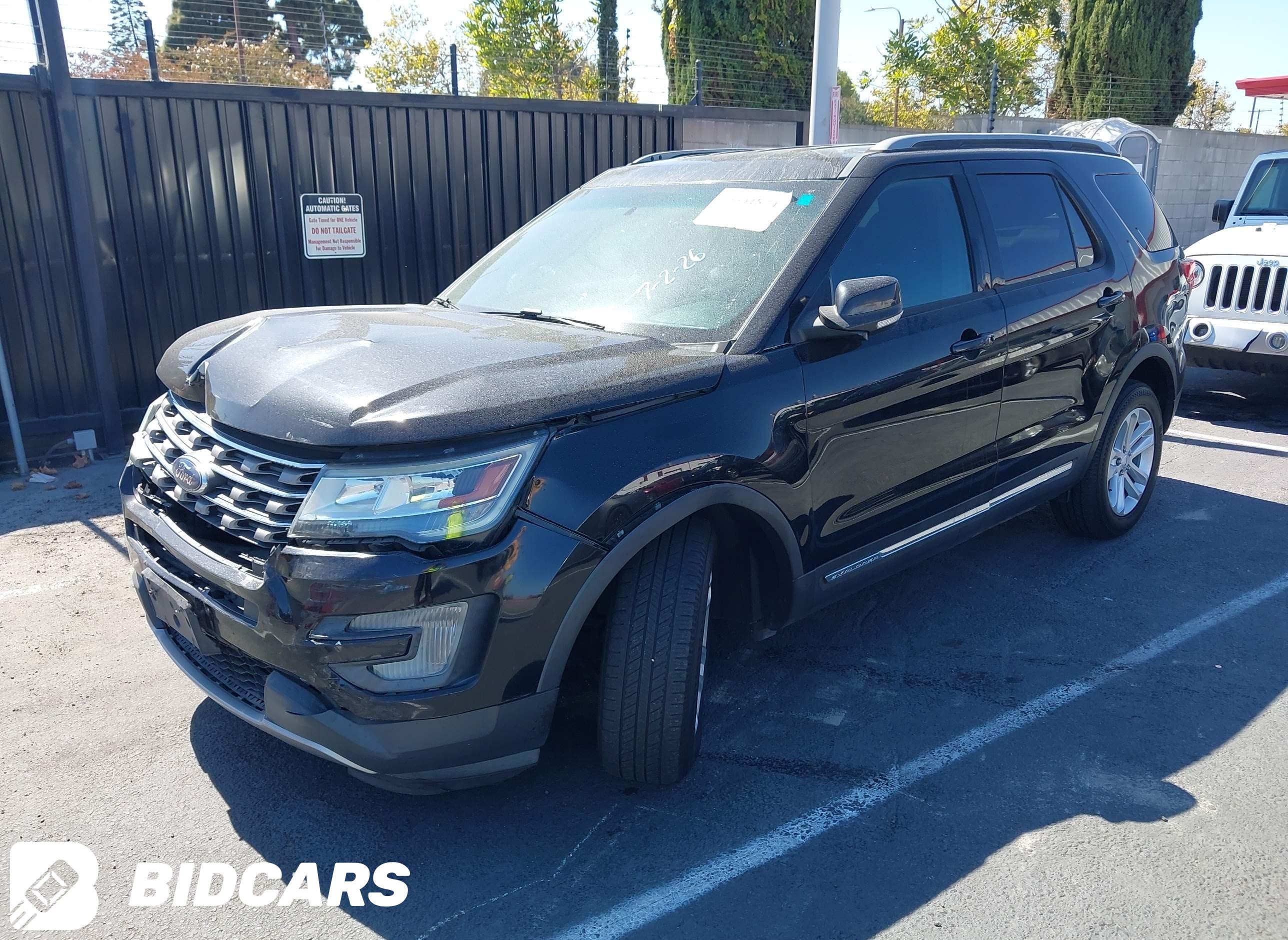 2017 Ford Explorer, Xlt