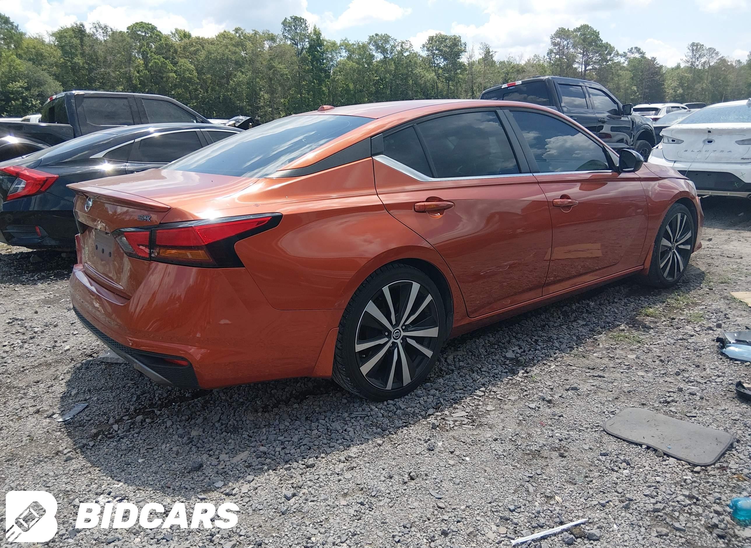 2019 Nissan Altima, 2.5 SR