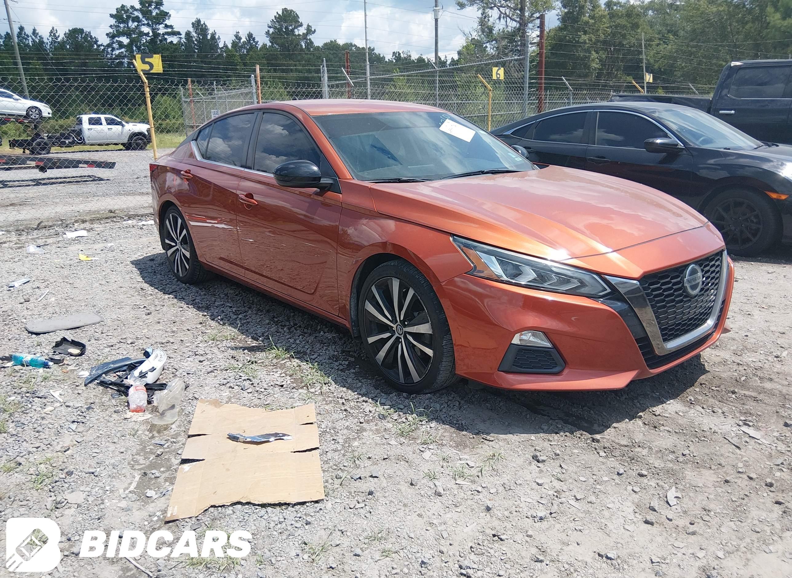 2019 Nissan Altima, 2.5 SR