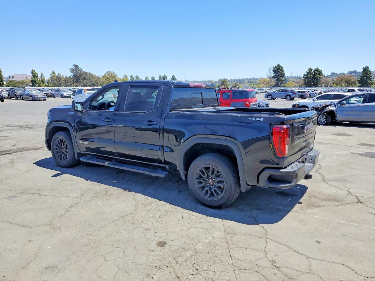 2025 GMC Sierra, K1500 Elevation