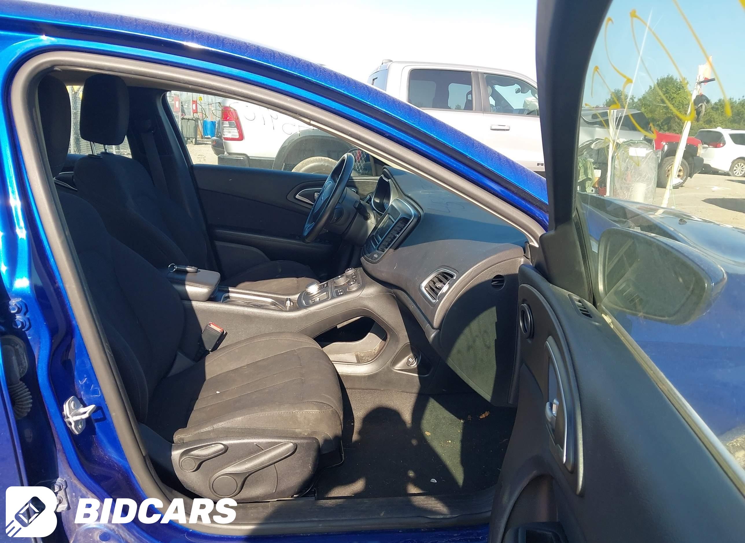 2016 Chrysler 200, Limited