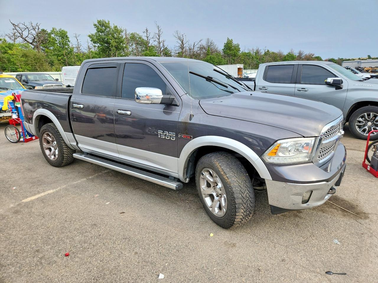 2016 RAM 1500, Laramie
