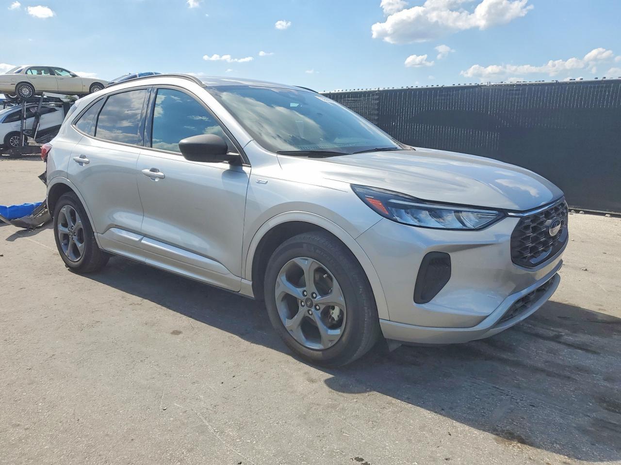 2024 Ford Escape, St Line