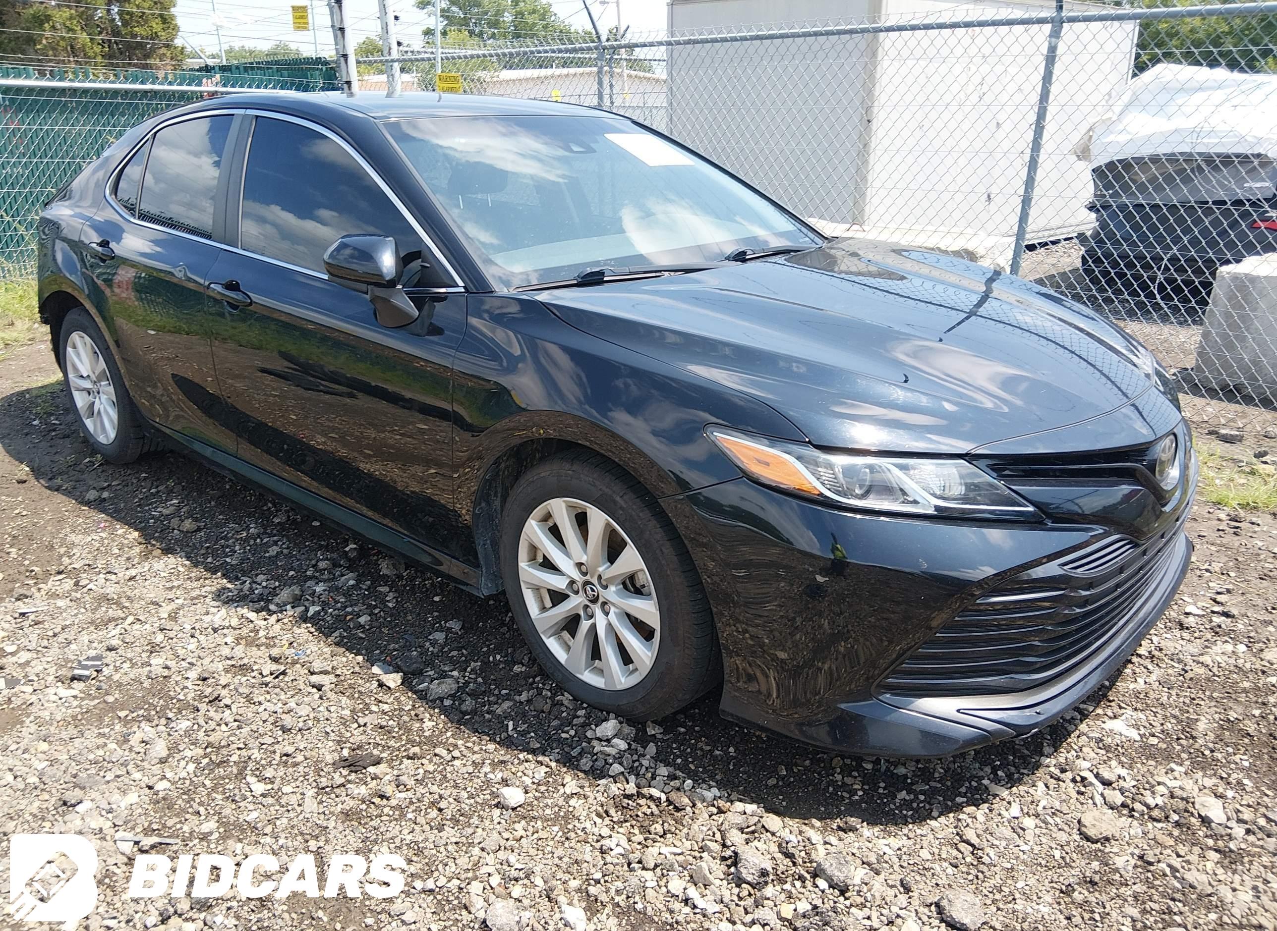 2018 Toyota Camry, LE