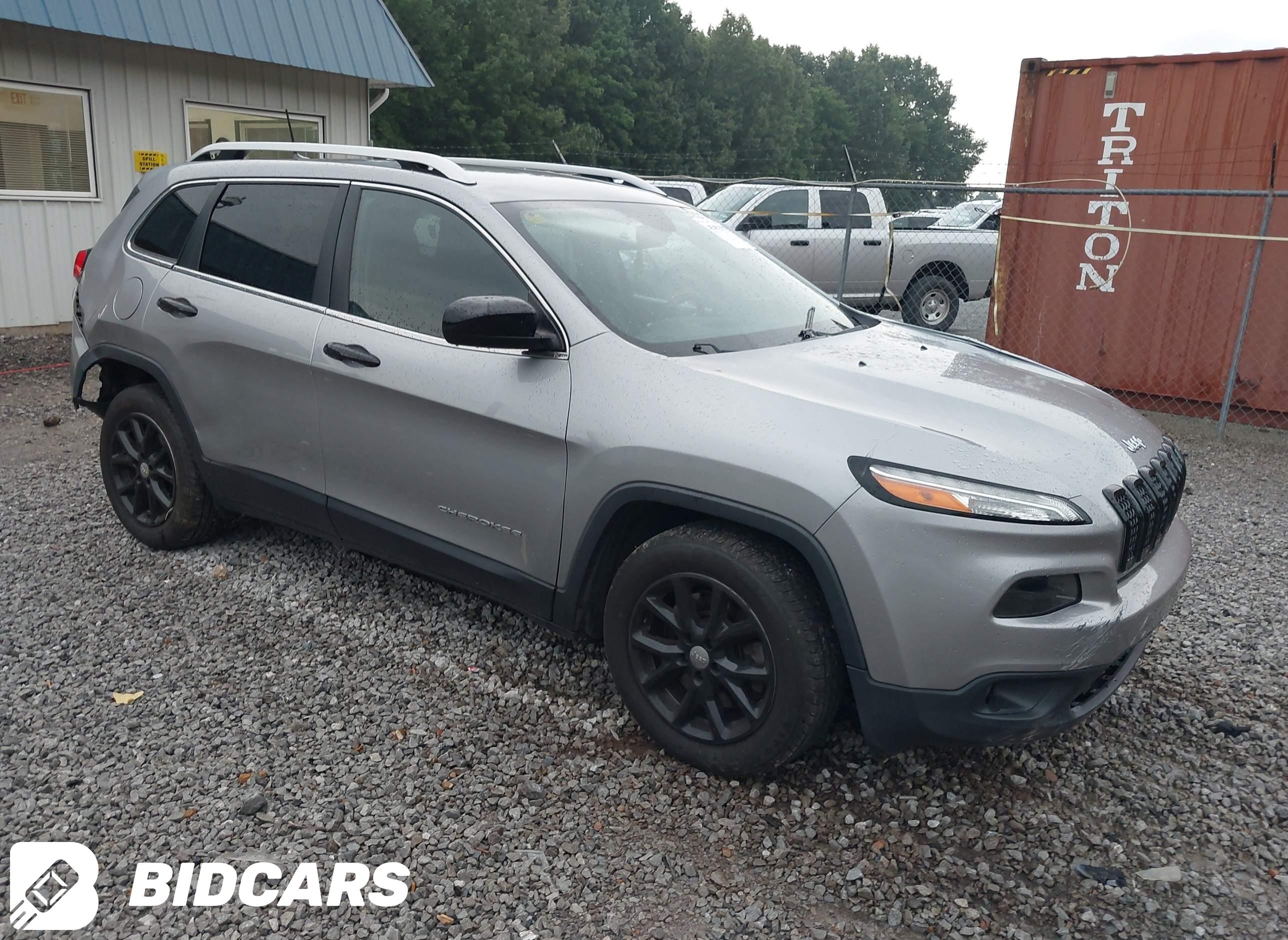 2017 Jeep Cherokee, Latitude