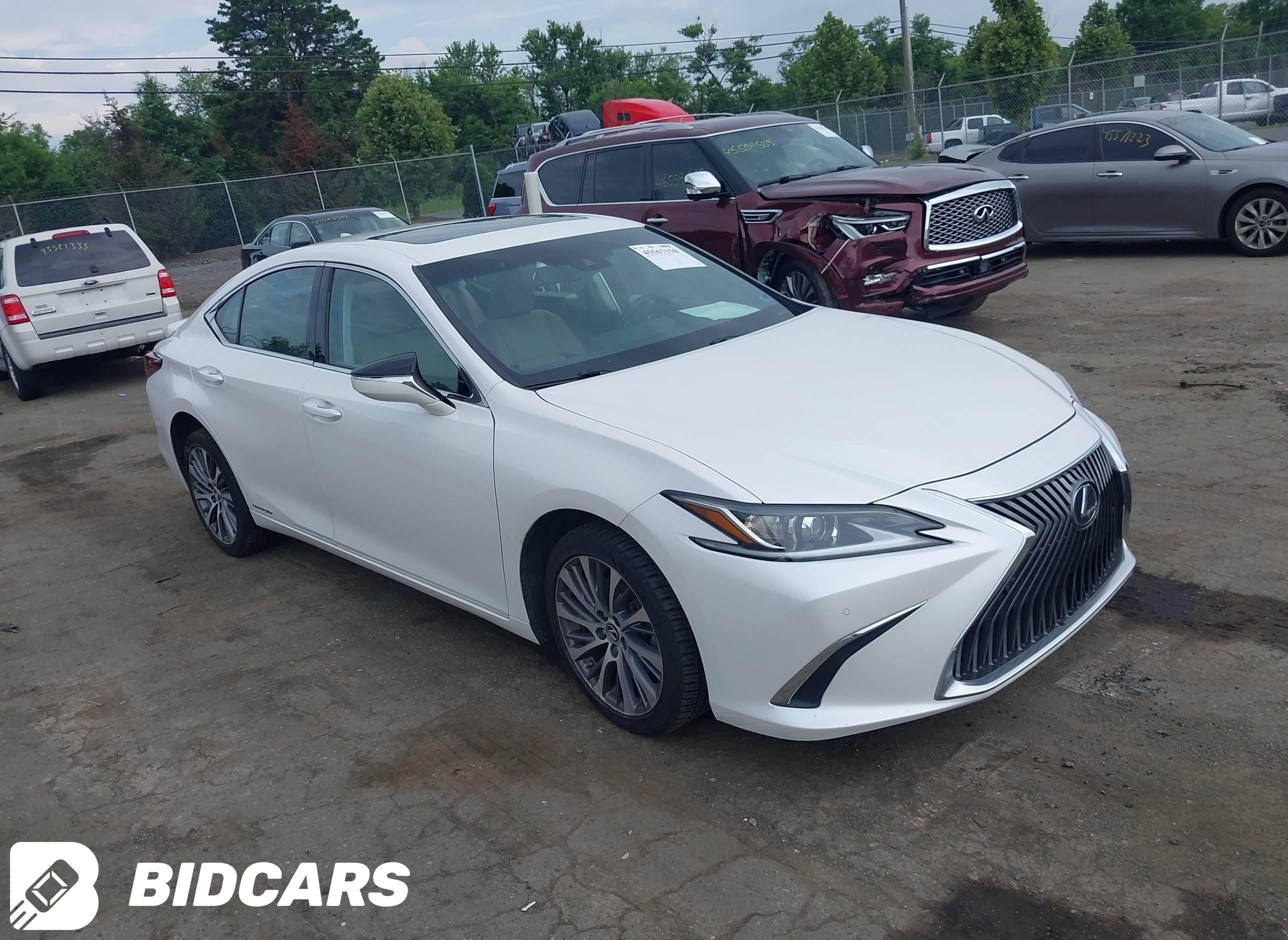 2021 Lexus ES, 300H