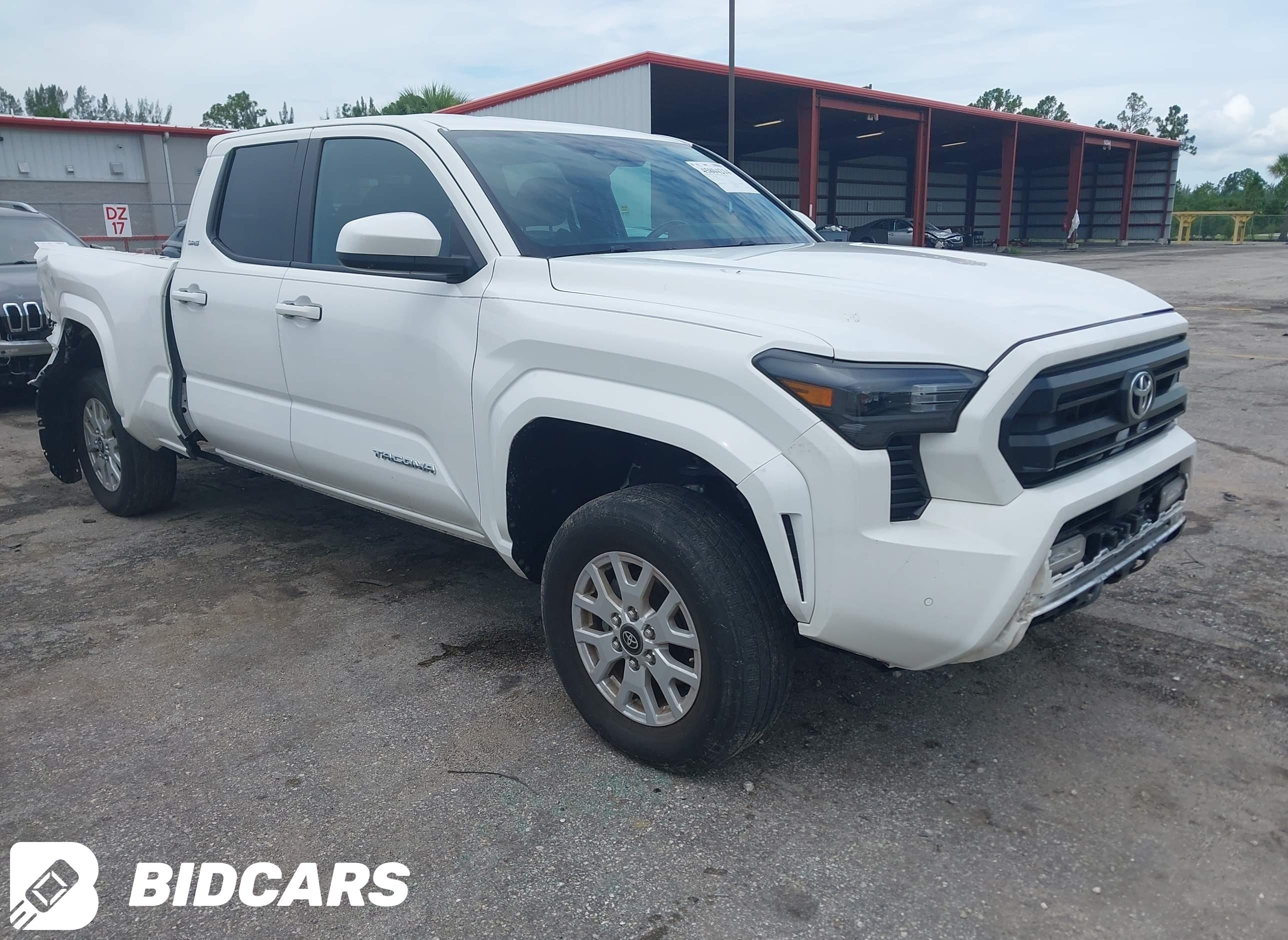 2024 Toyota Tacoma, SR5