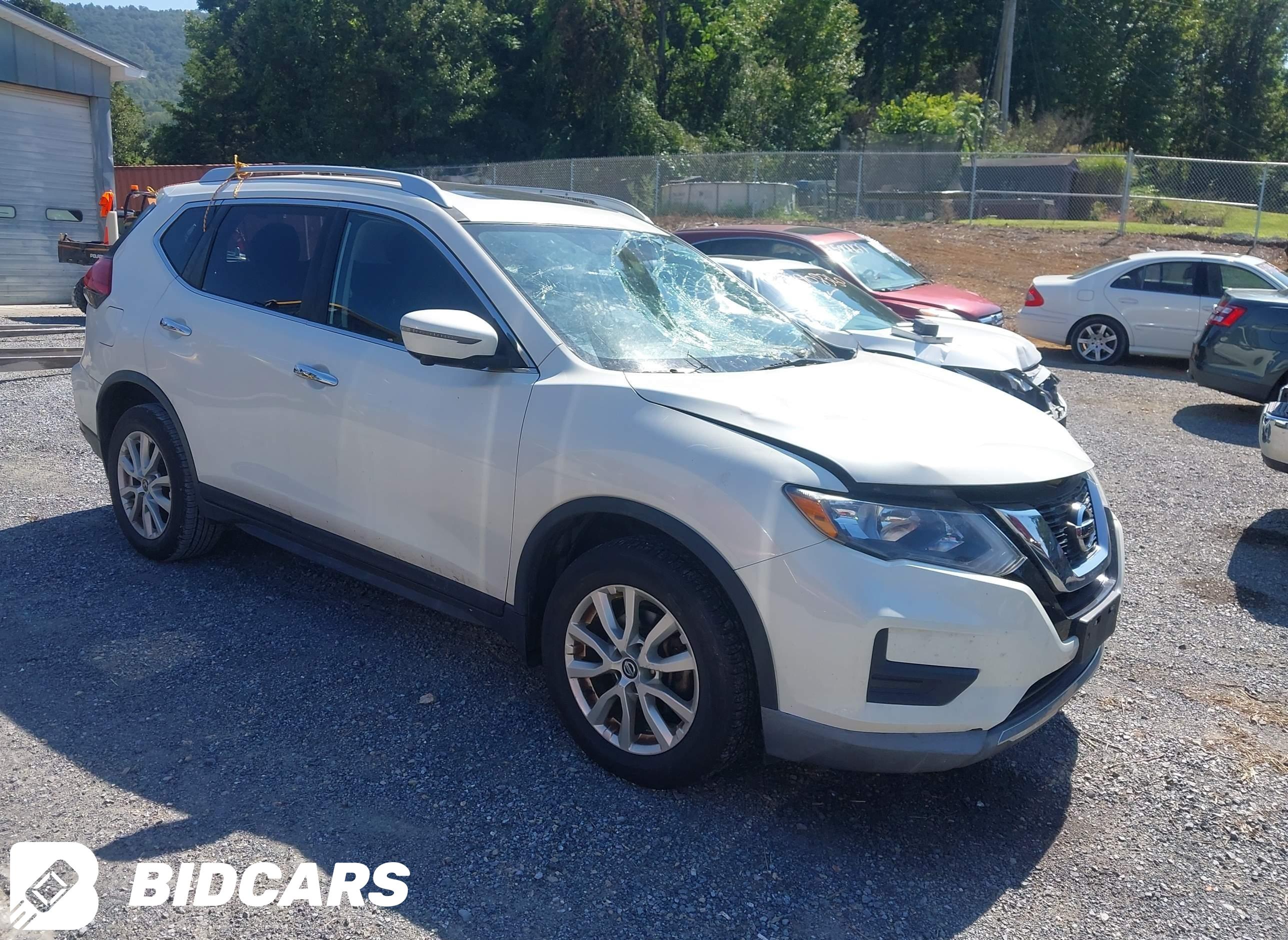 2017 Nissan Rogue, SV