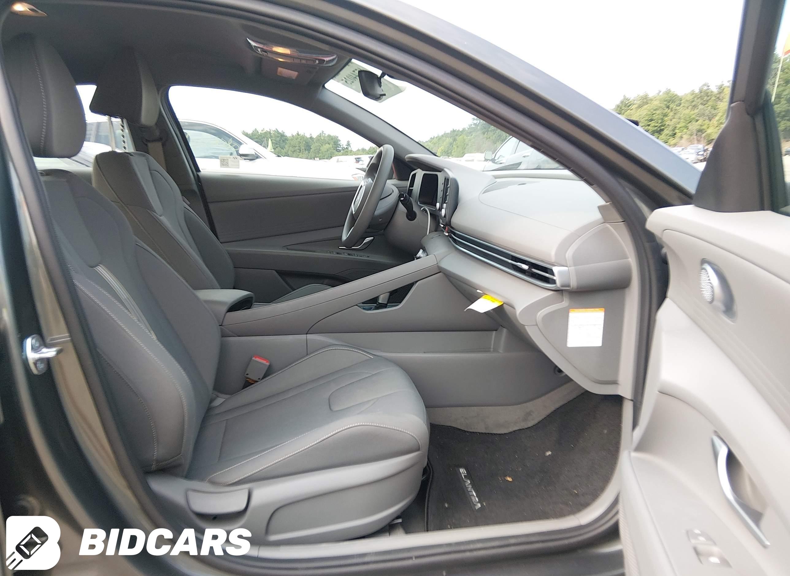 2025 Hyundai Elantra, Hybrid...