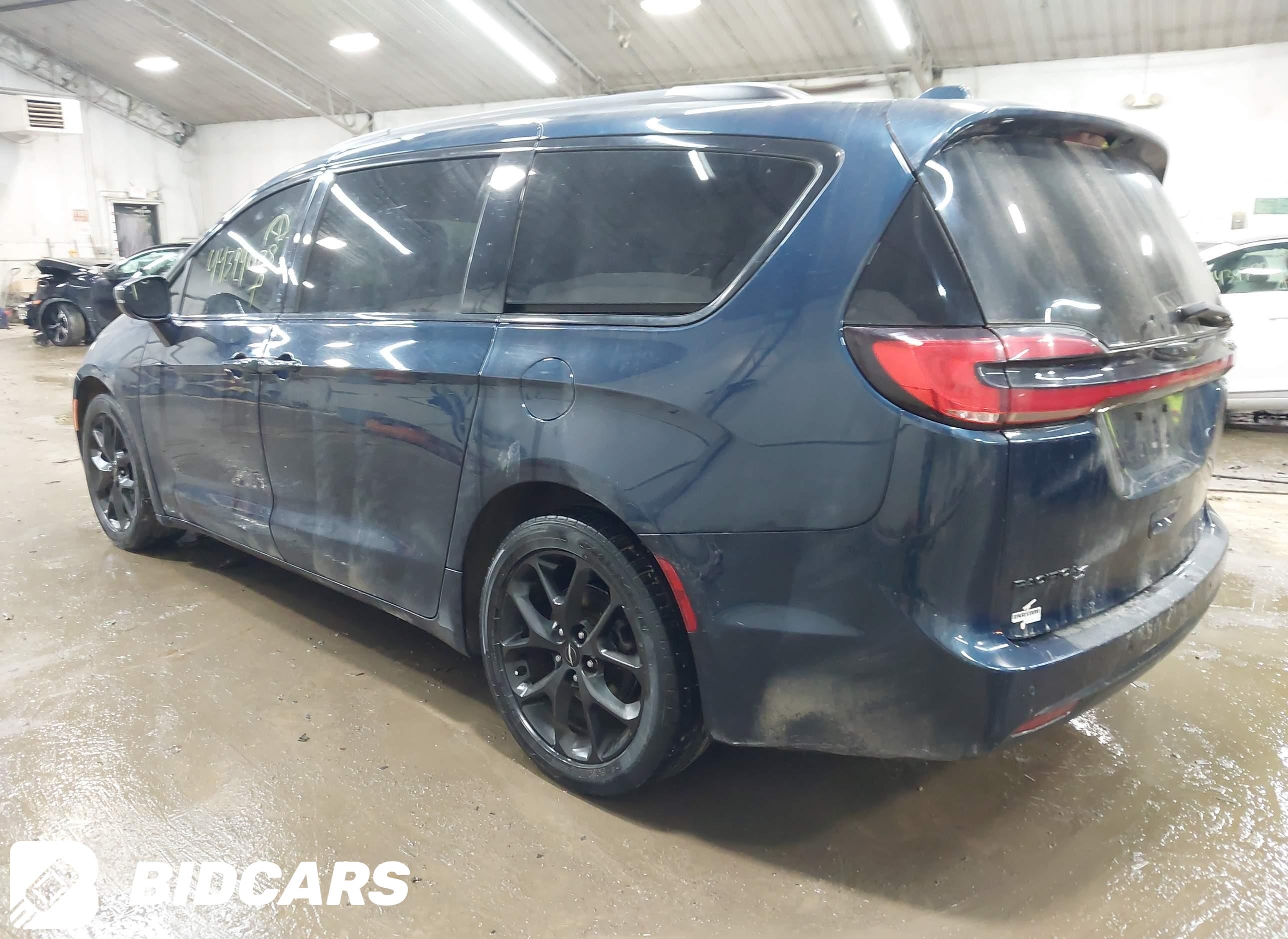 2021 Chrysler Pacifica, Touring