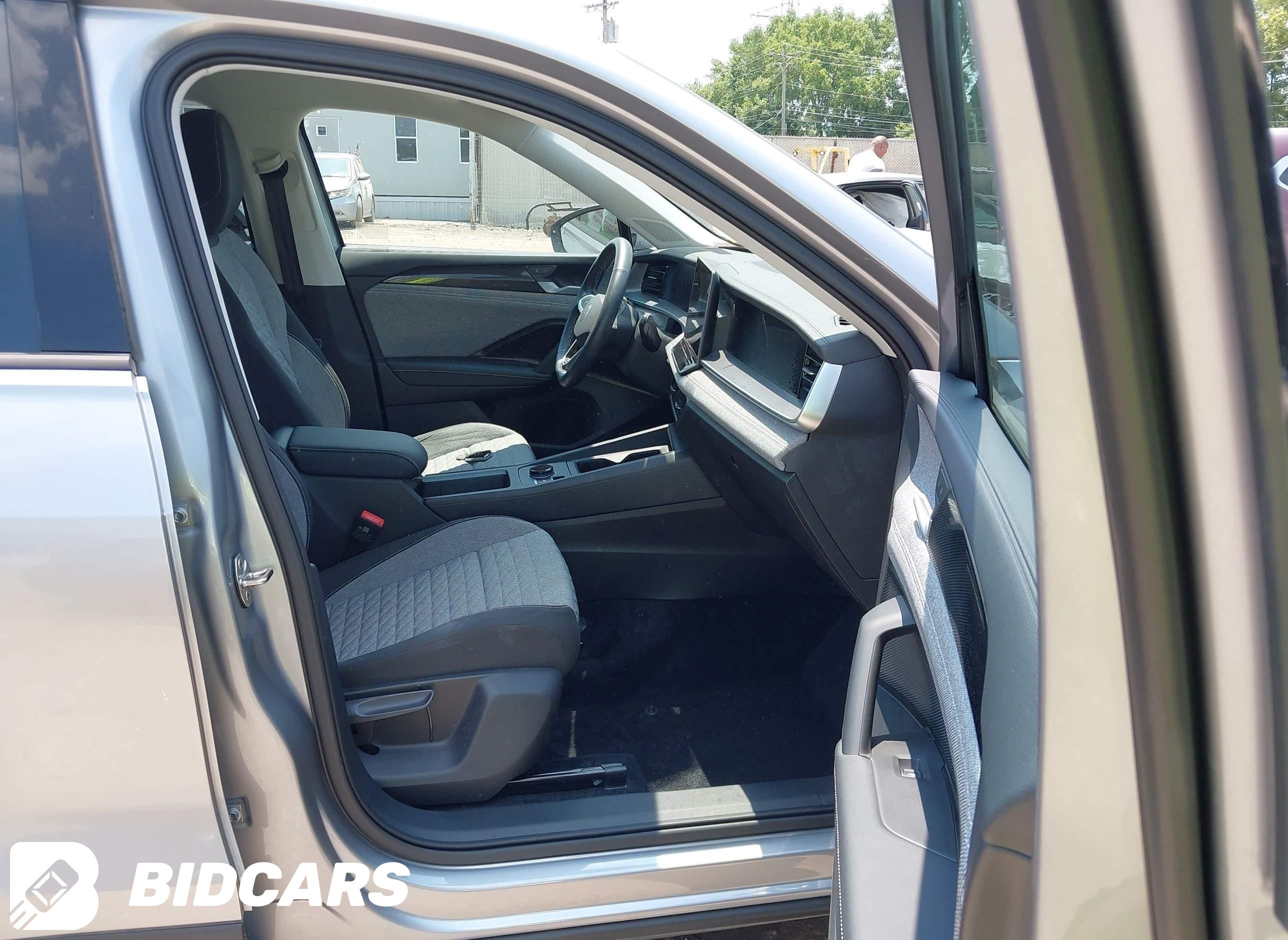 2025 Volkswagen Tiguan, 2.0T S