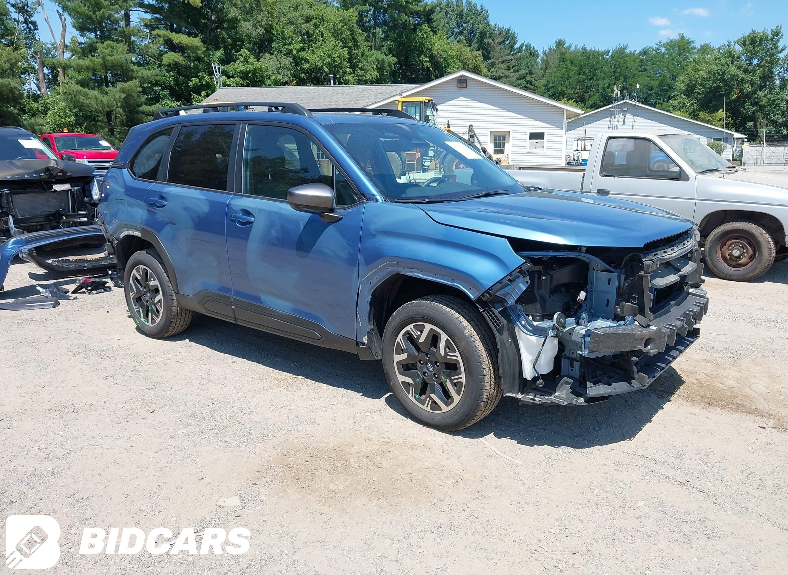 2025 Subaru Forester, Premium