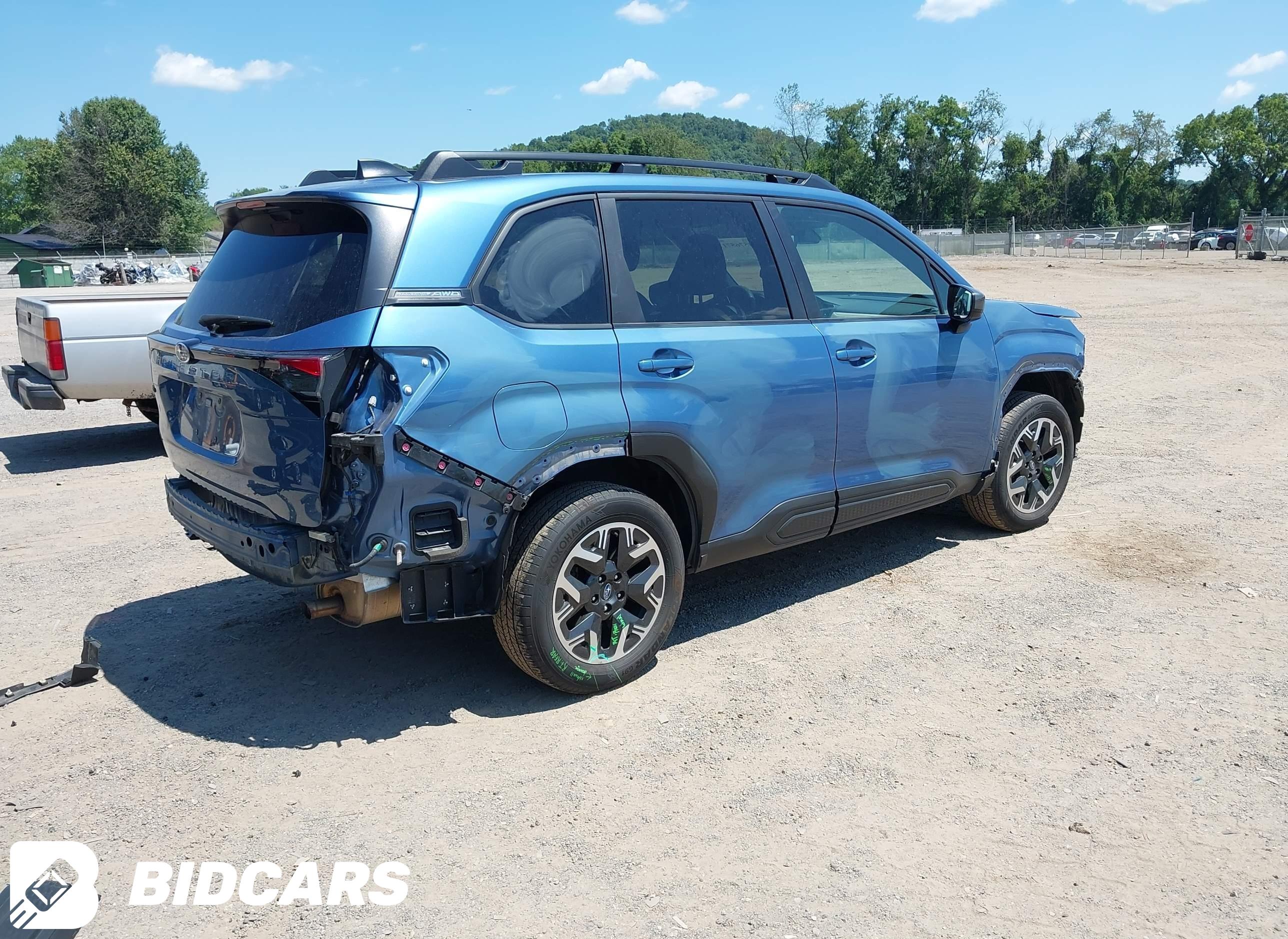 2025 Subaru Forester, Premium
