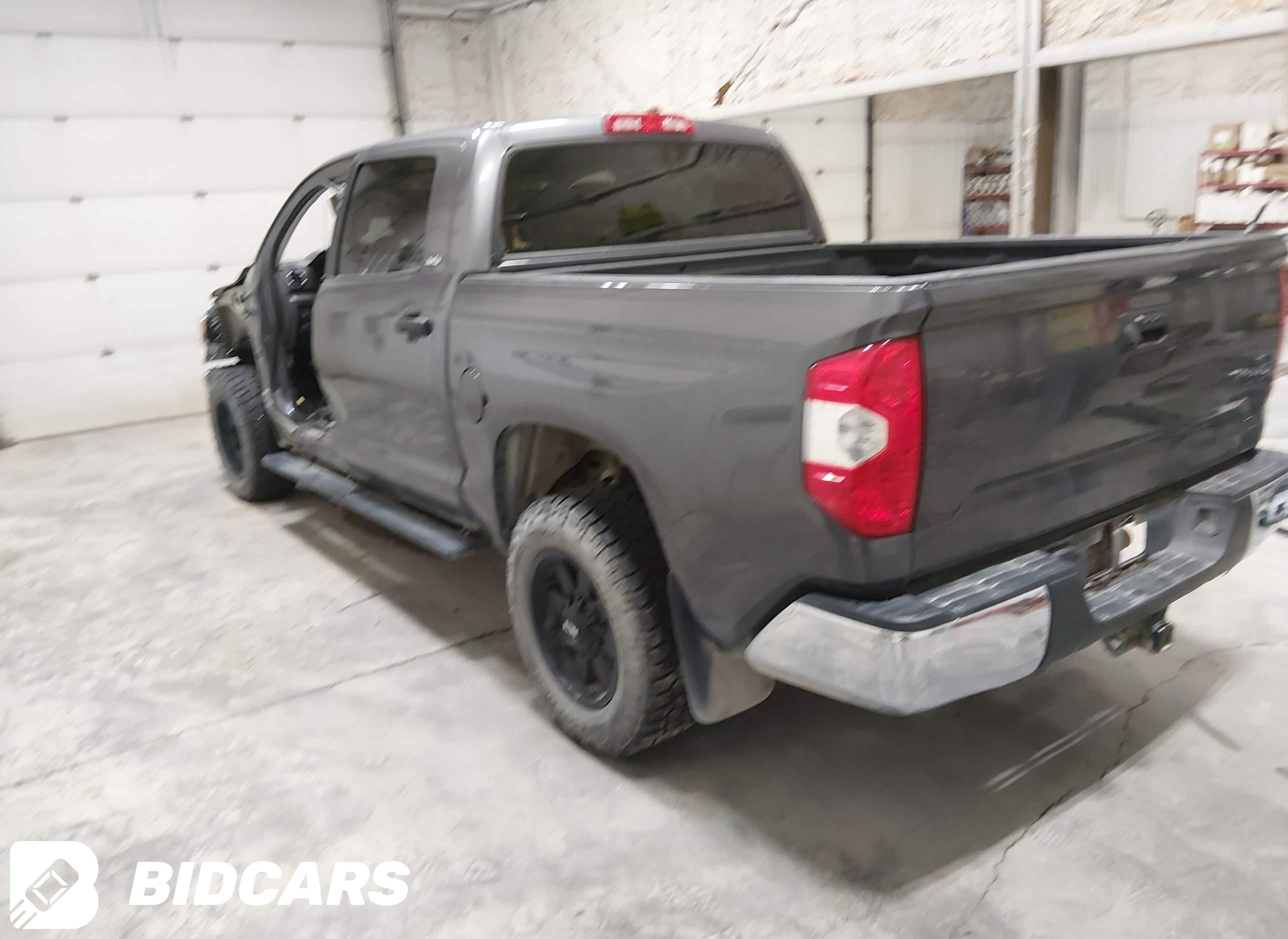 2017 Toyota Tundra, Sr5 5.7L V8