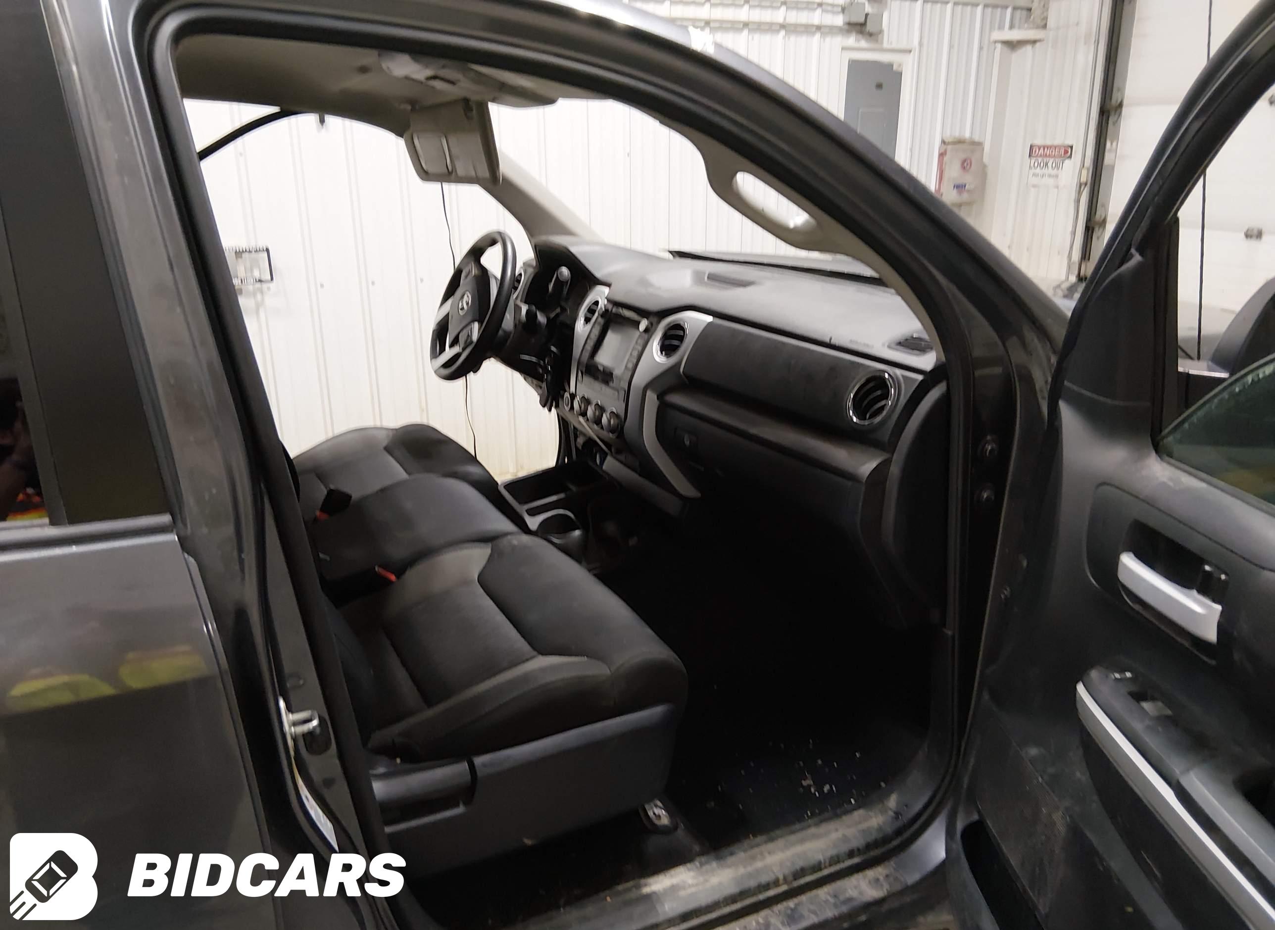 2017 Toyota Tundra, Sr5 5.7L V8