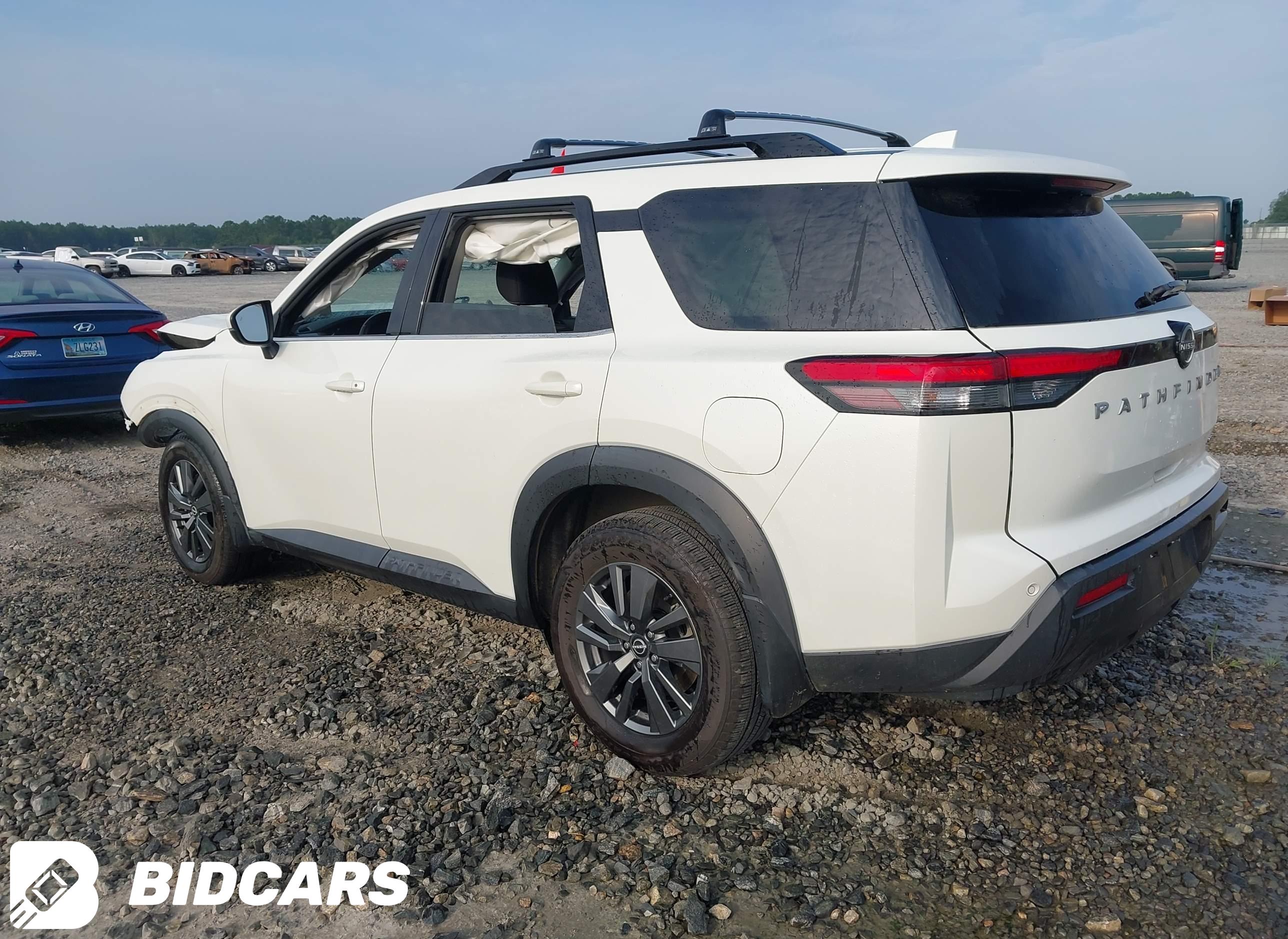 2022 Nissan Pathfinder, Sv 2Wd