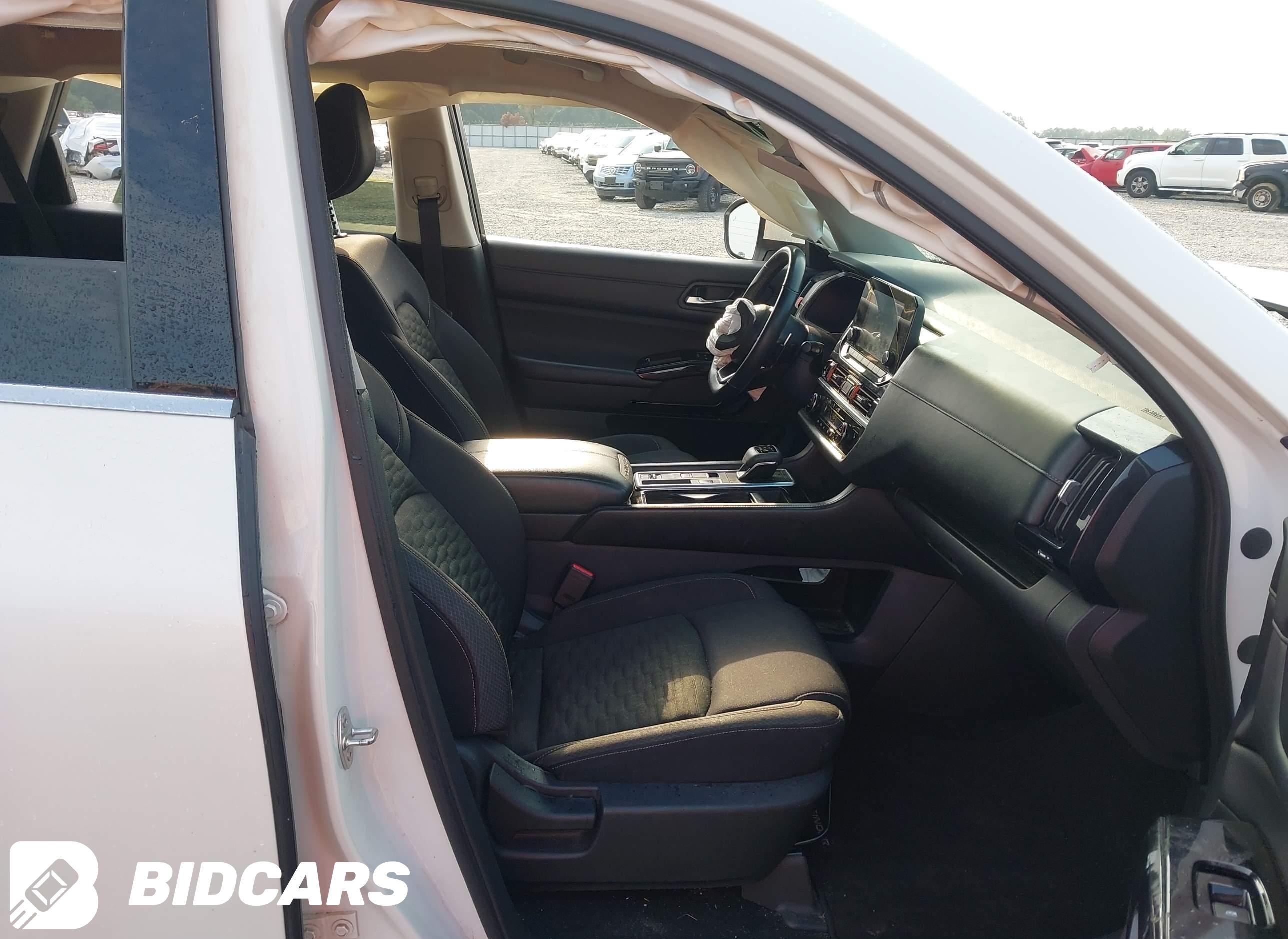 2022 Nissan Pathfinder, Sv 2Wd