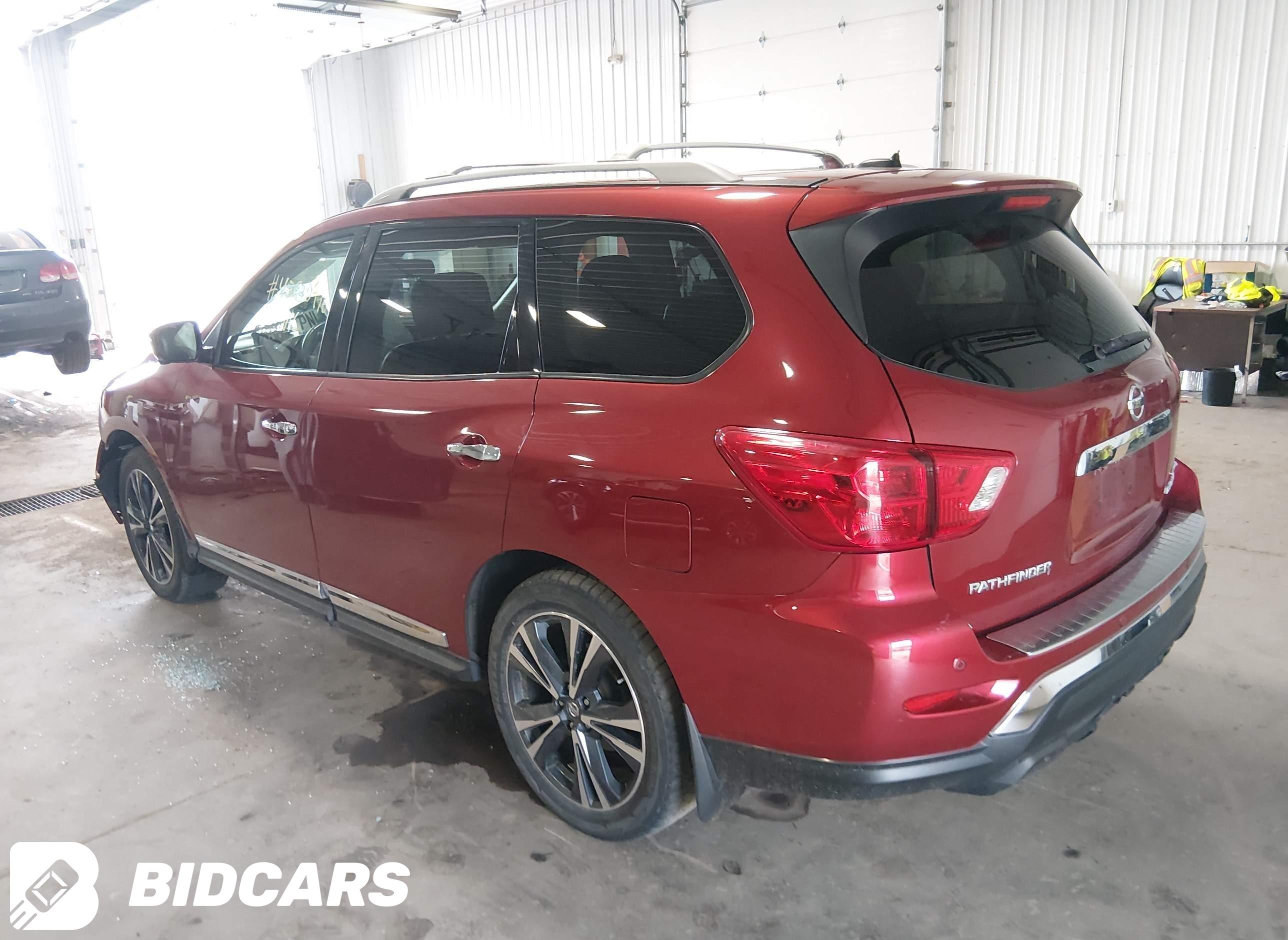 2017 Nissan Pathfinder, Plati...