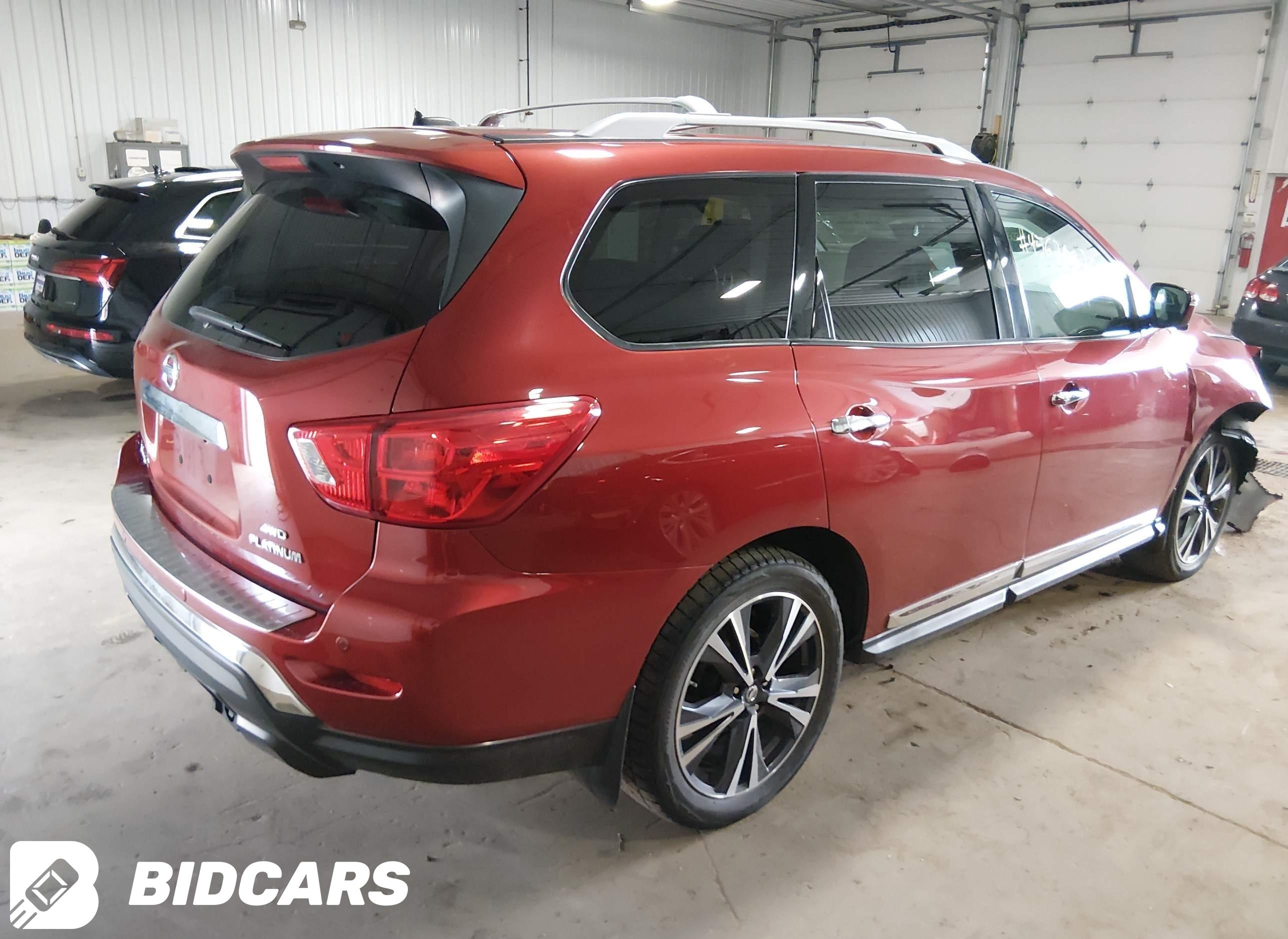 2017 Nissan Pathfinder, Plati...