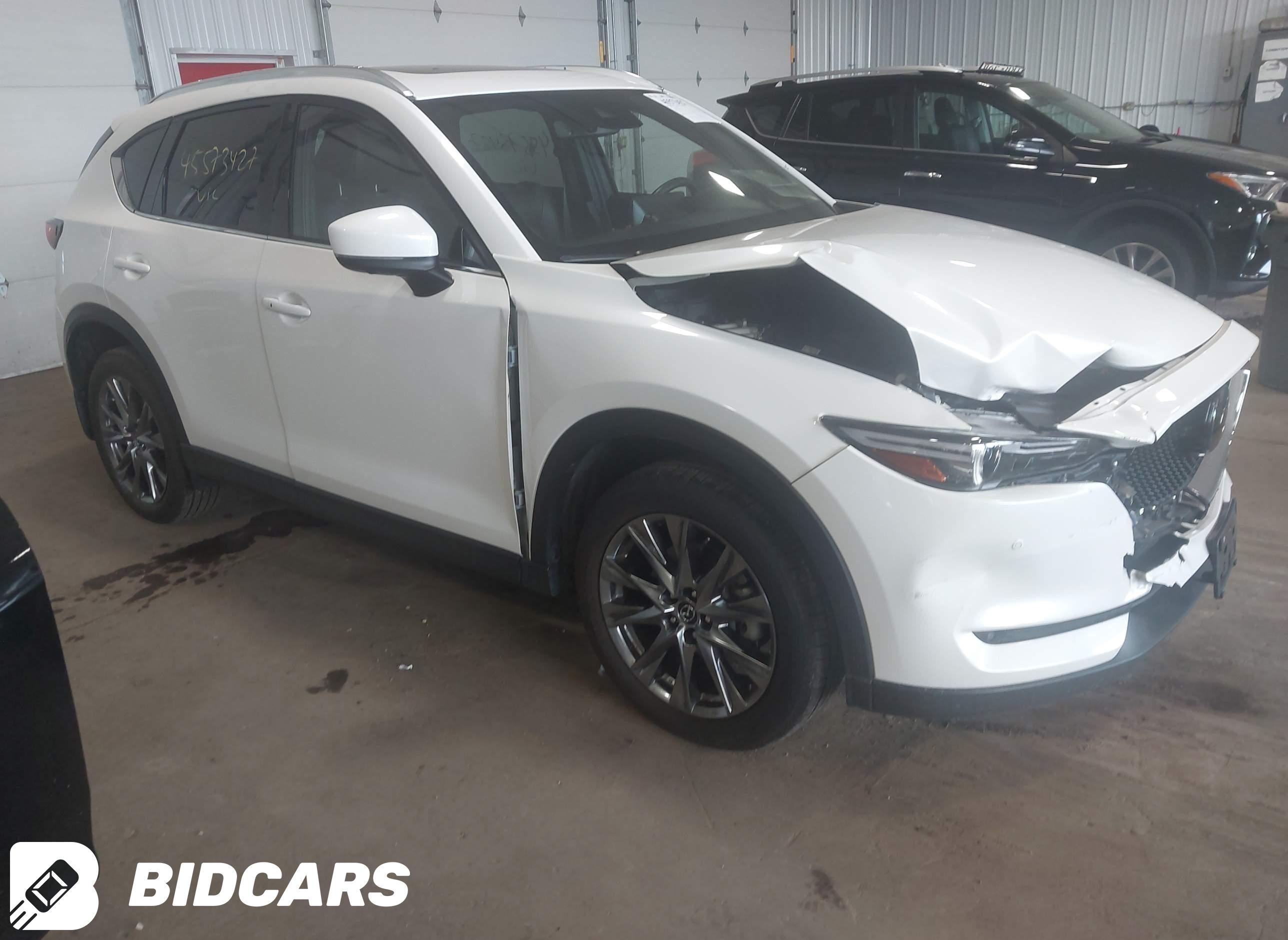2021 Mazda CX-5, Signature