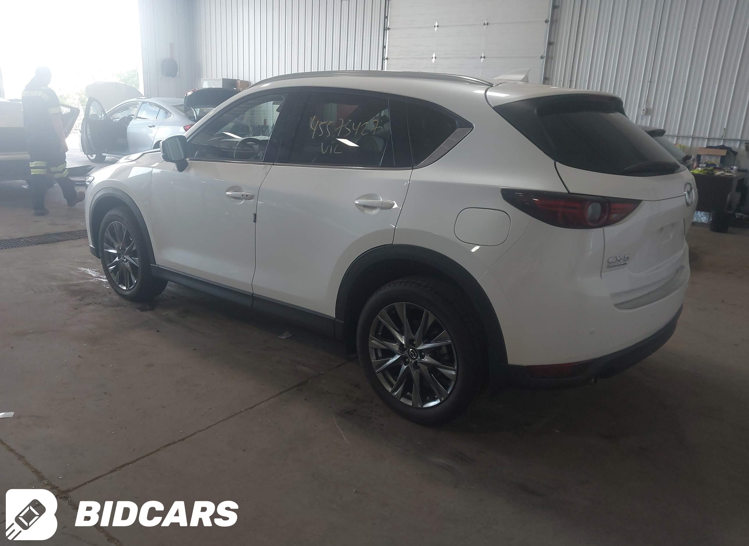 2021 Mazda CX-5, Signature