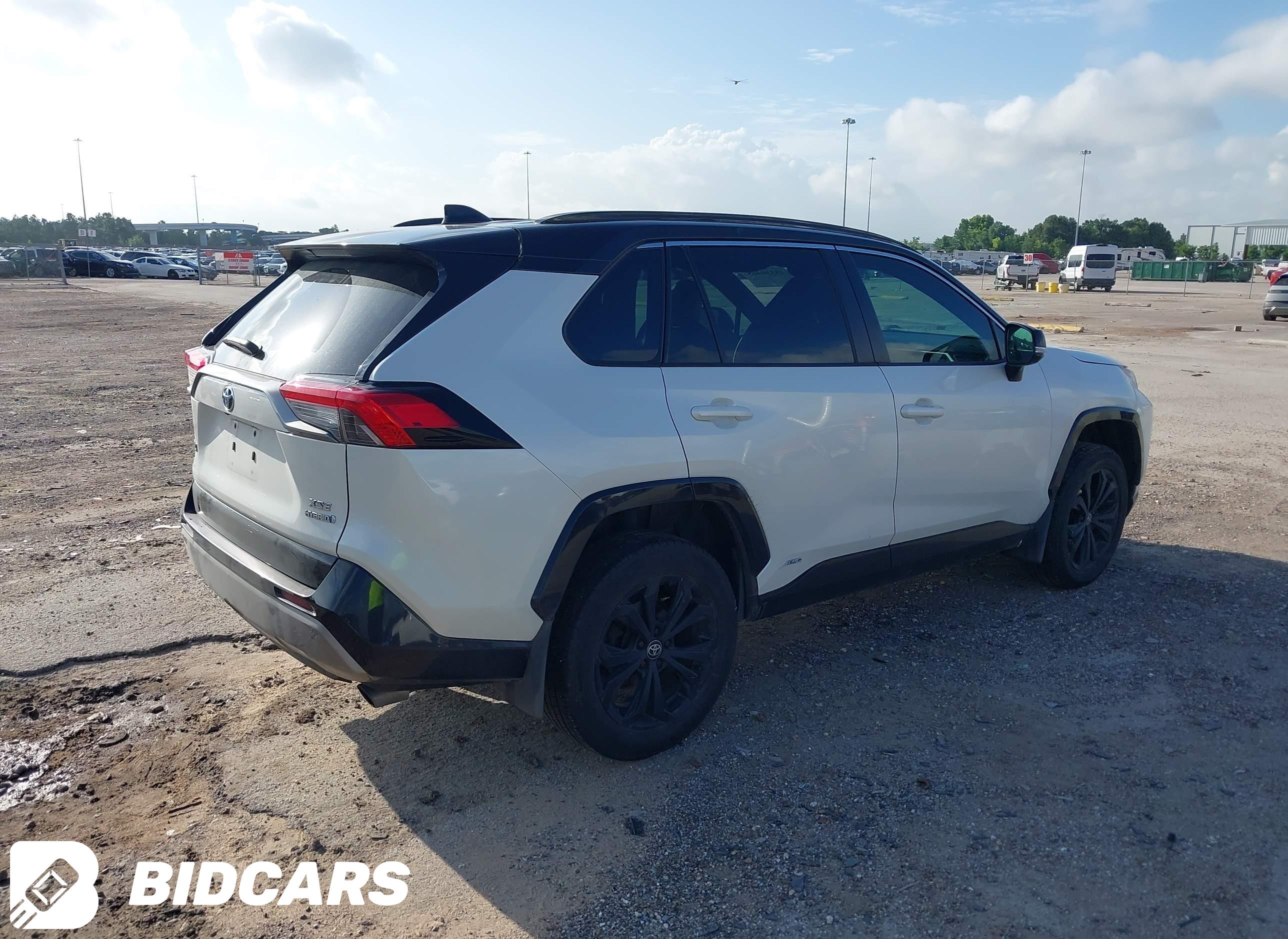 2022 Toyota RAV4, Hybrid Xse