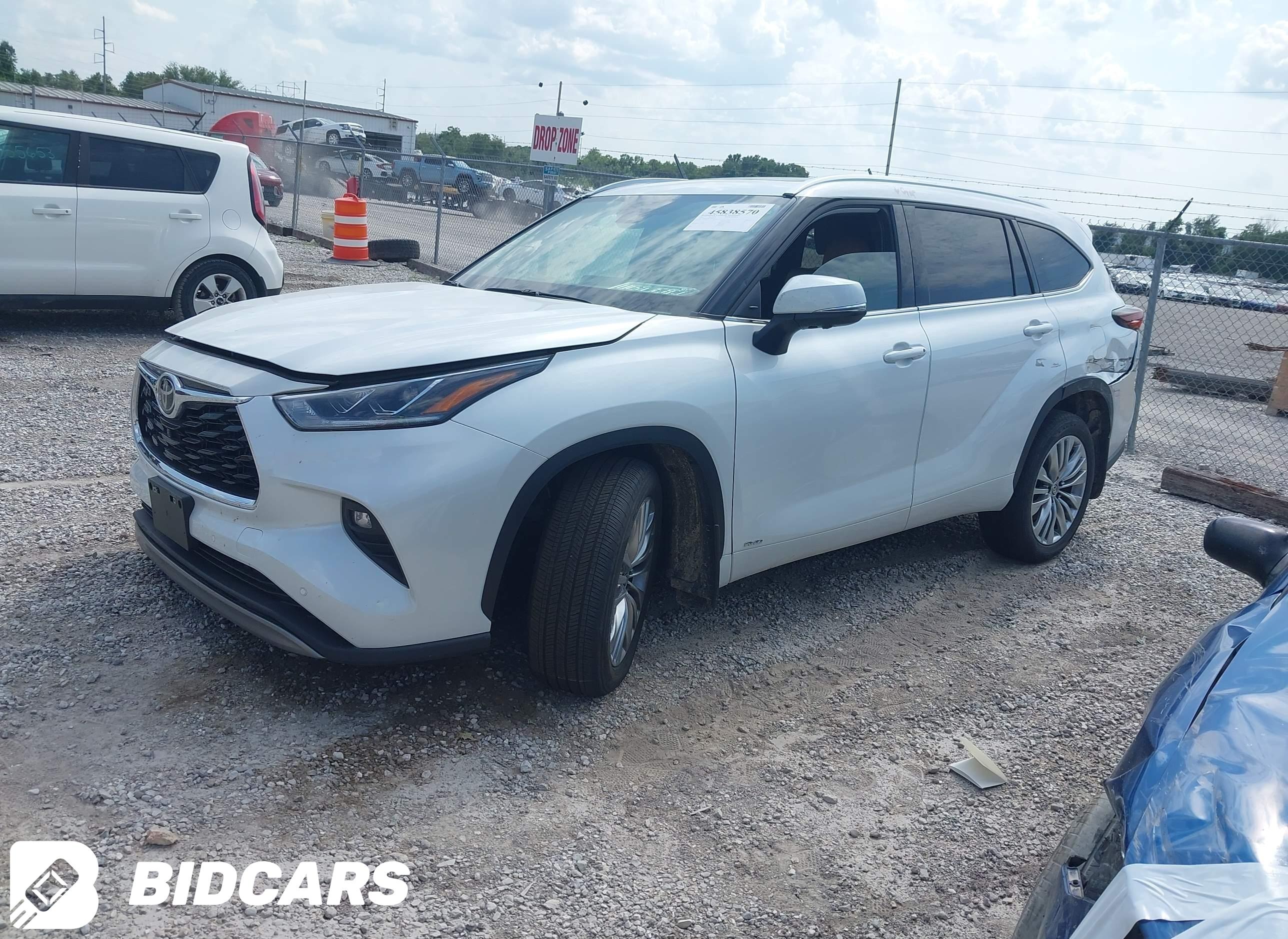 2026 Toyota Highlander, Hybri...