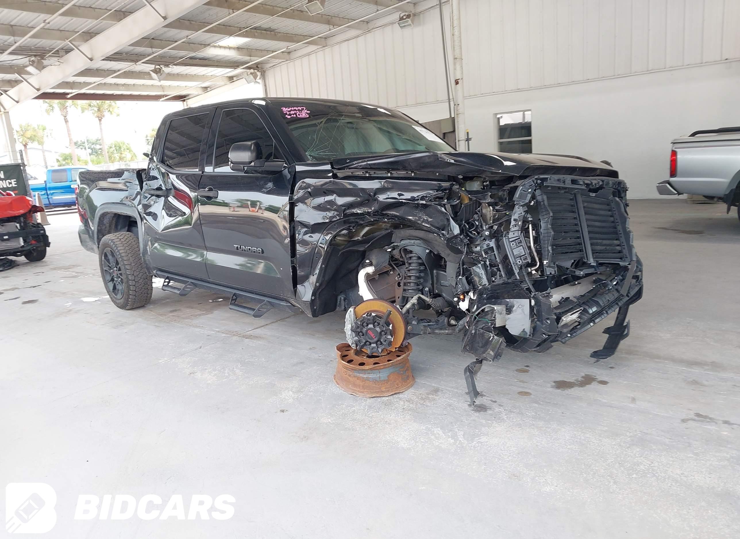 2022 Toyota Tundra, SR5