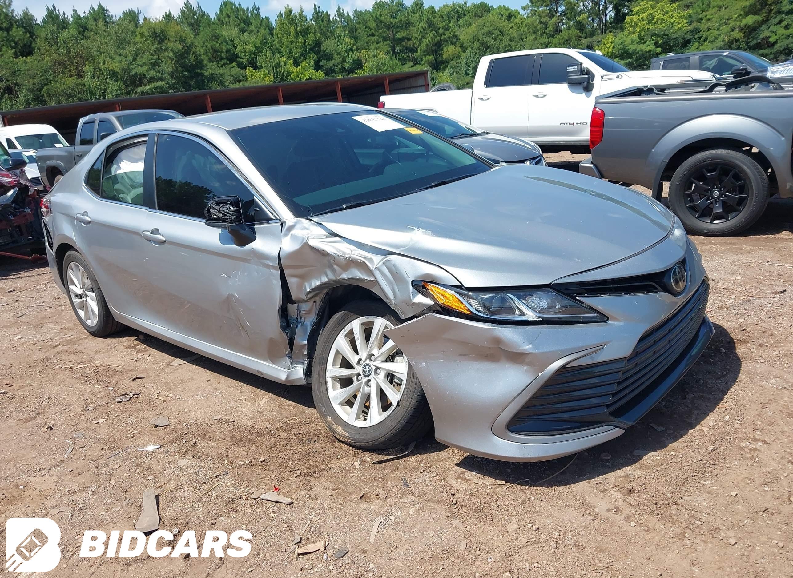 2024 Toyota Camry, LE