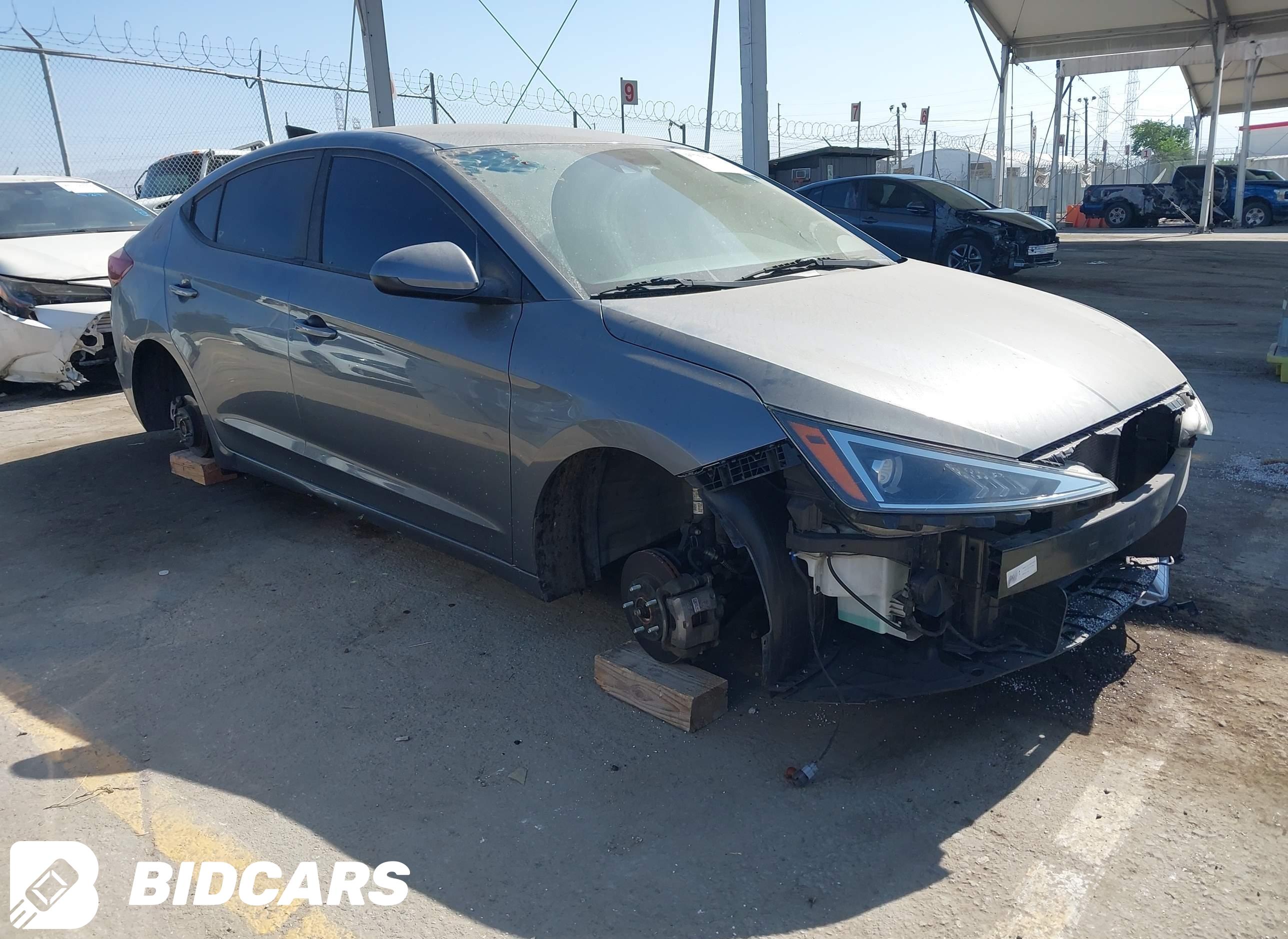 2020 Hyundai Elantra, Sel
