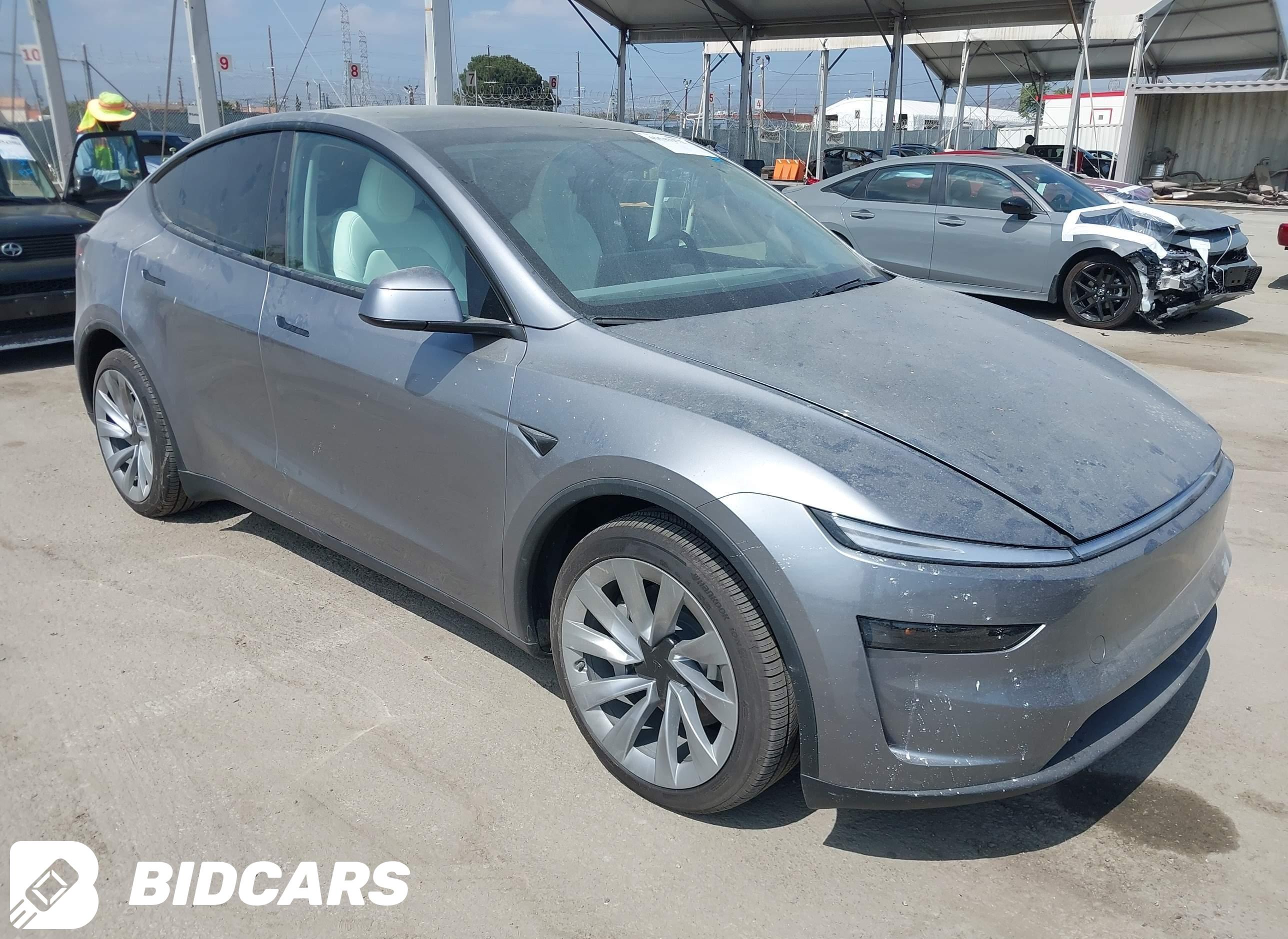 2026 Tesla Model Y, All-Wheel...