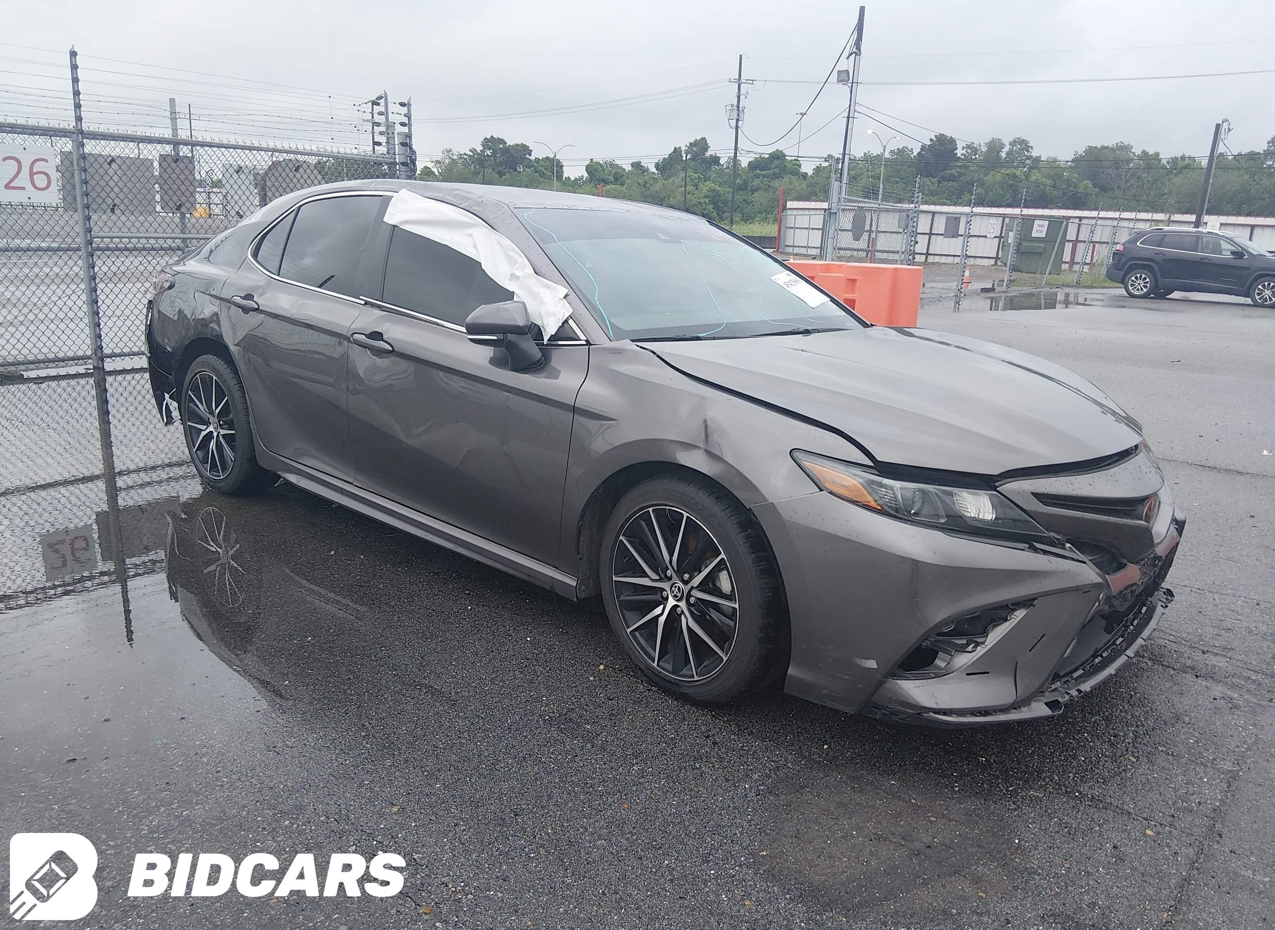 2023 Toyota Camry, SE
