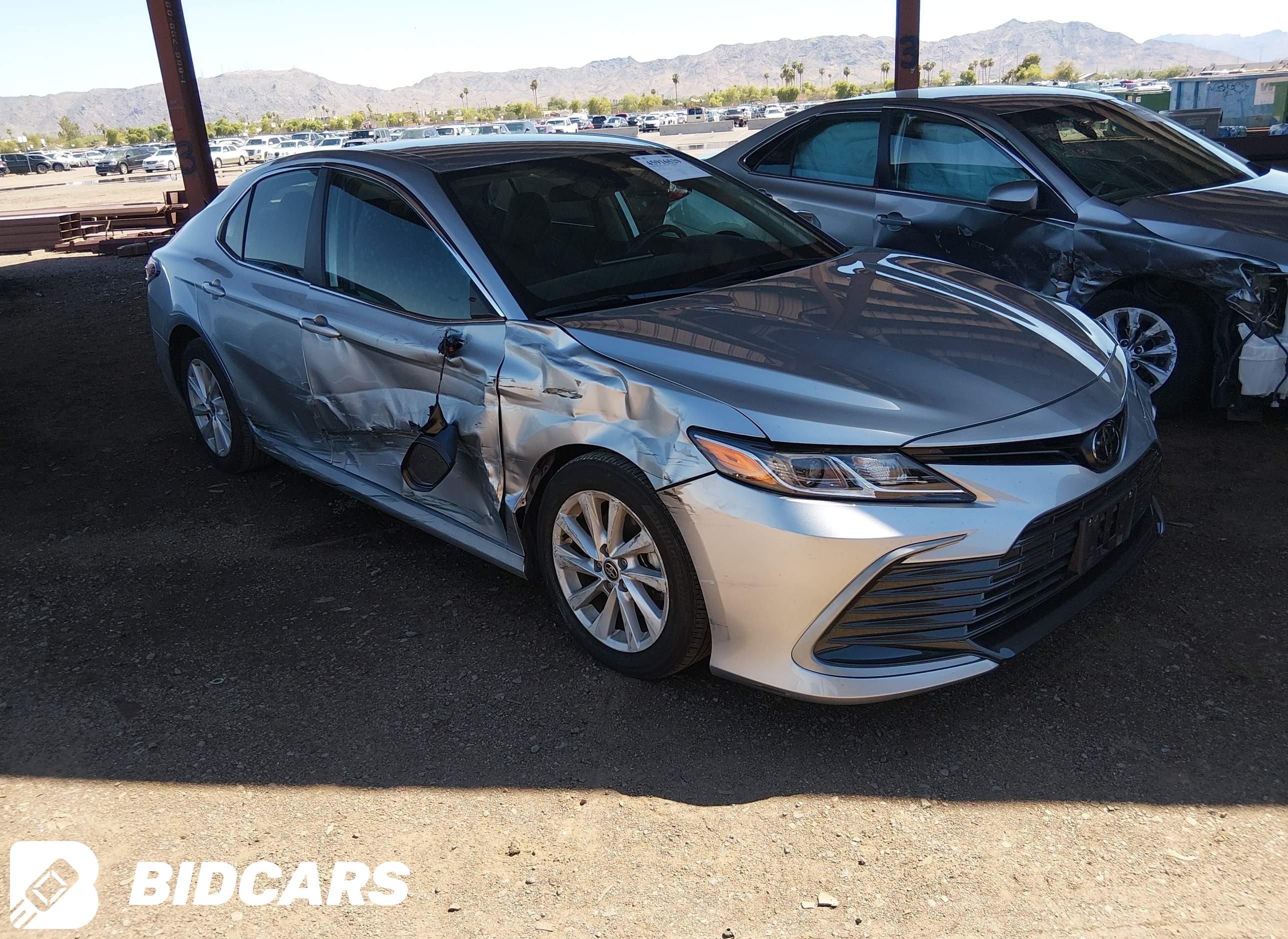 2024 Toyota Camry, LE