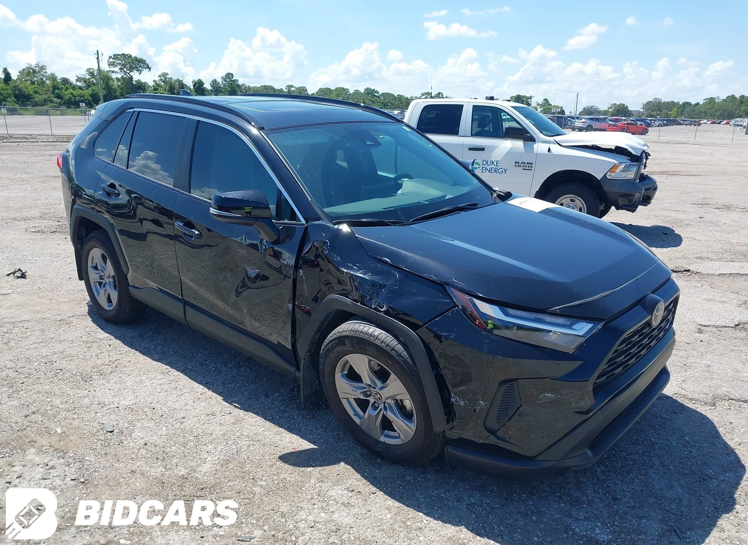 2025 Toyota RAV4, Xle