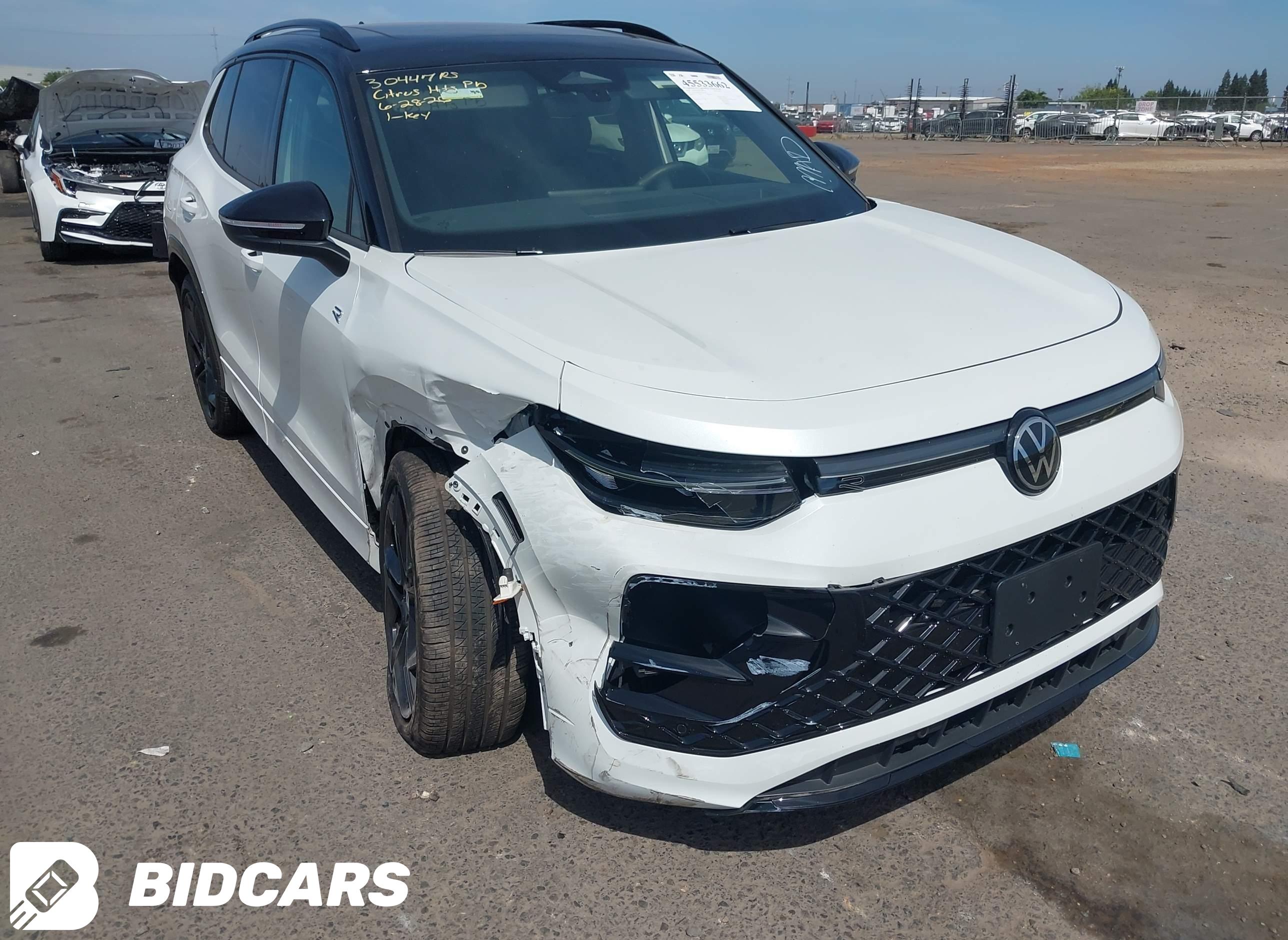 2026 Volkswagen Tiguan, Se R-...