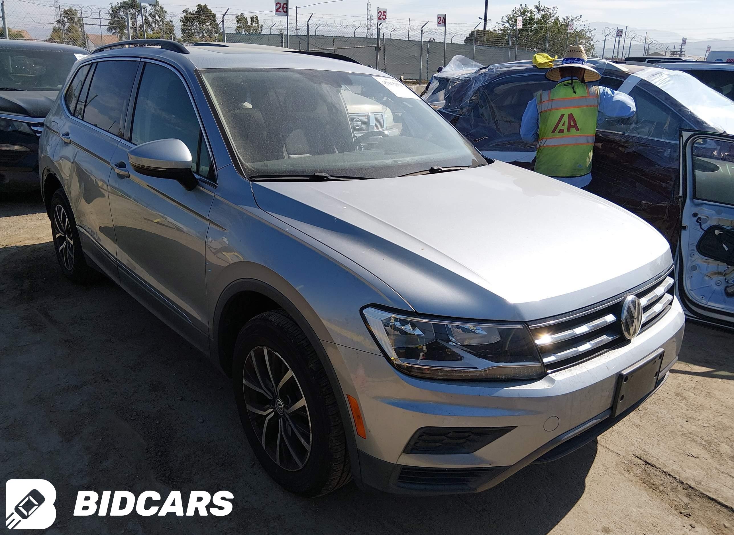 2020 Volkswagen Tiguan, 2.0T...