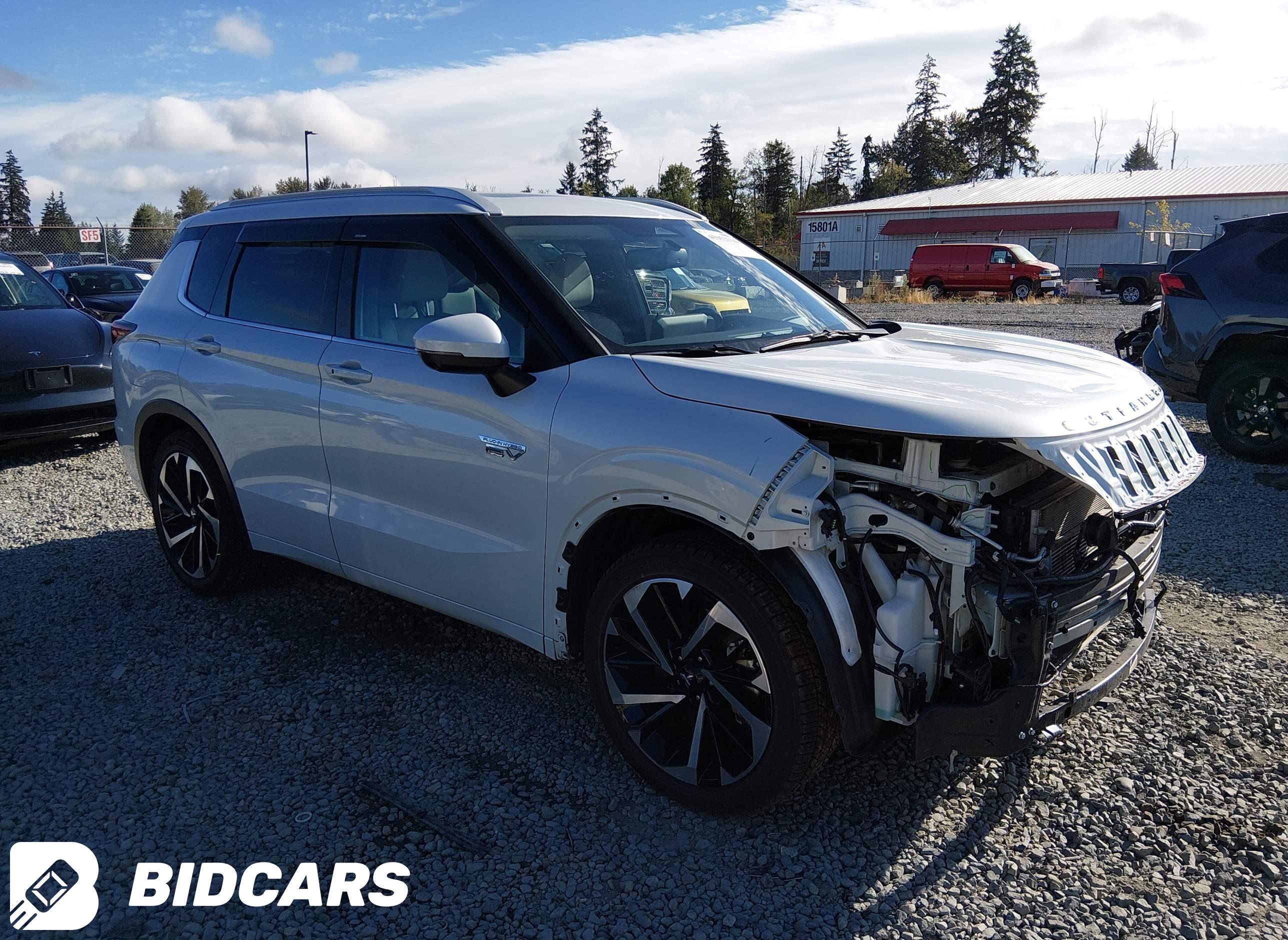 2023 Mitsubishi Outlander, Ph...