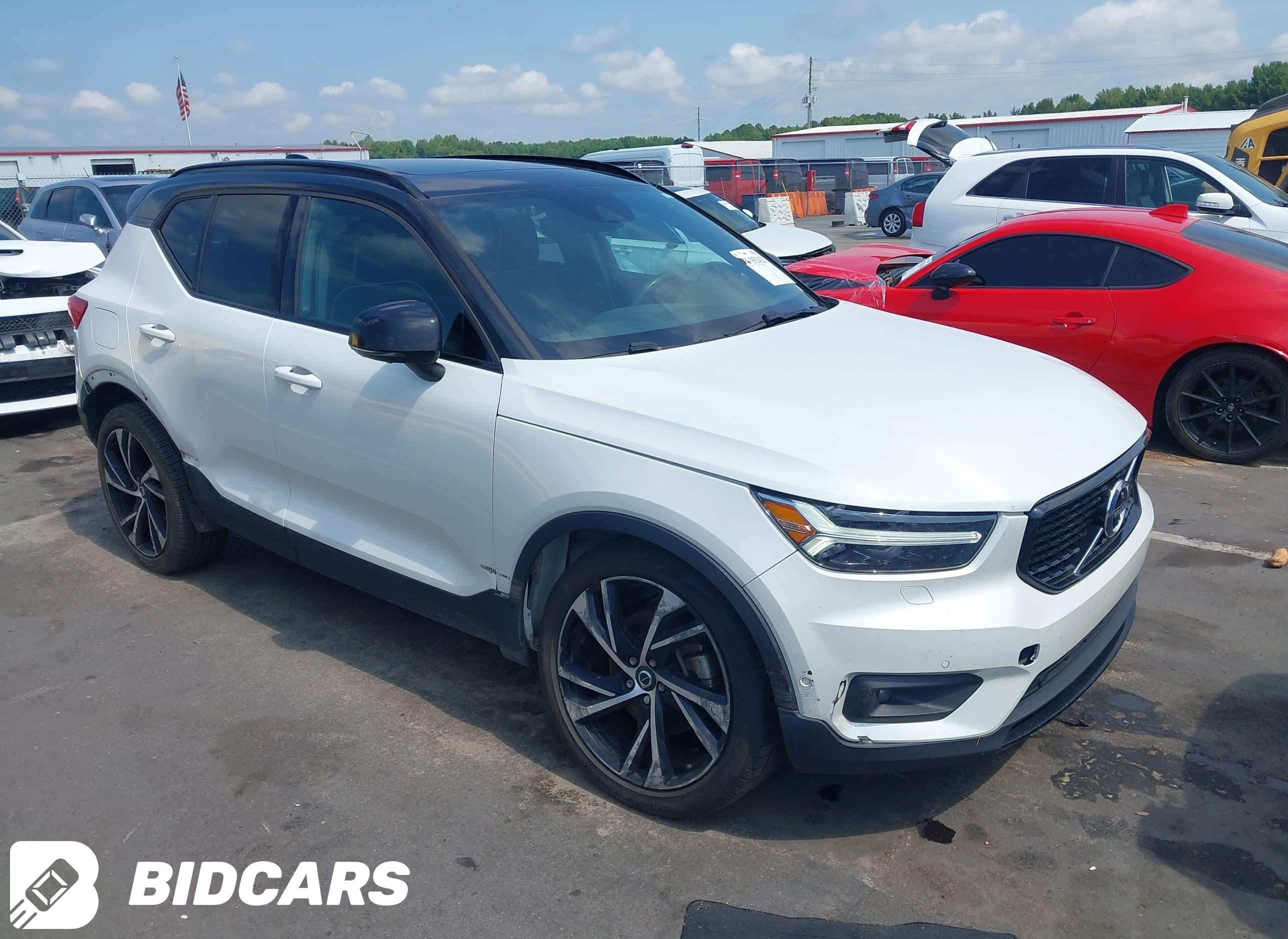 2019 Volvo XC40, T5 R-Design