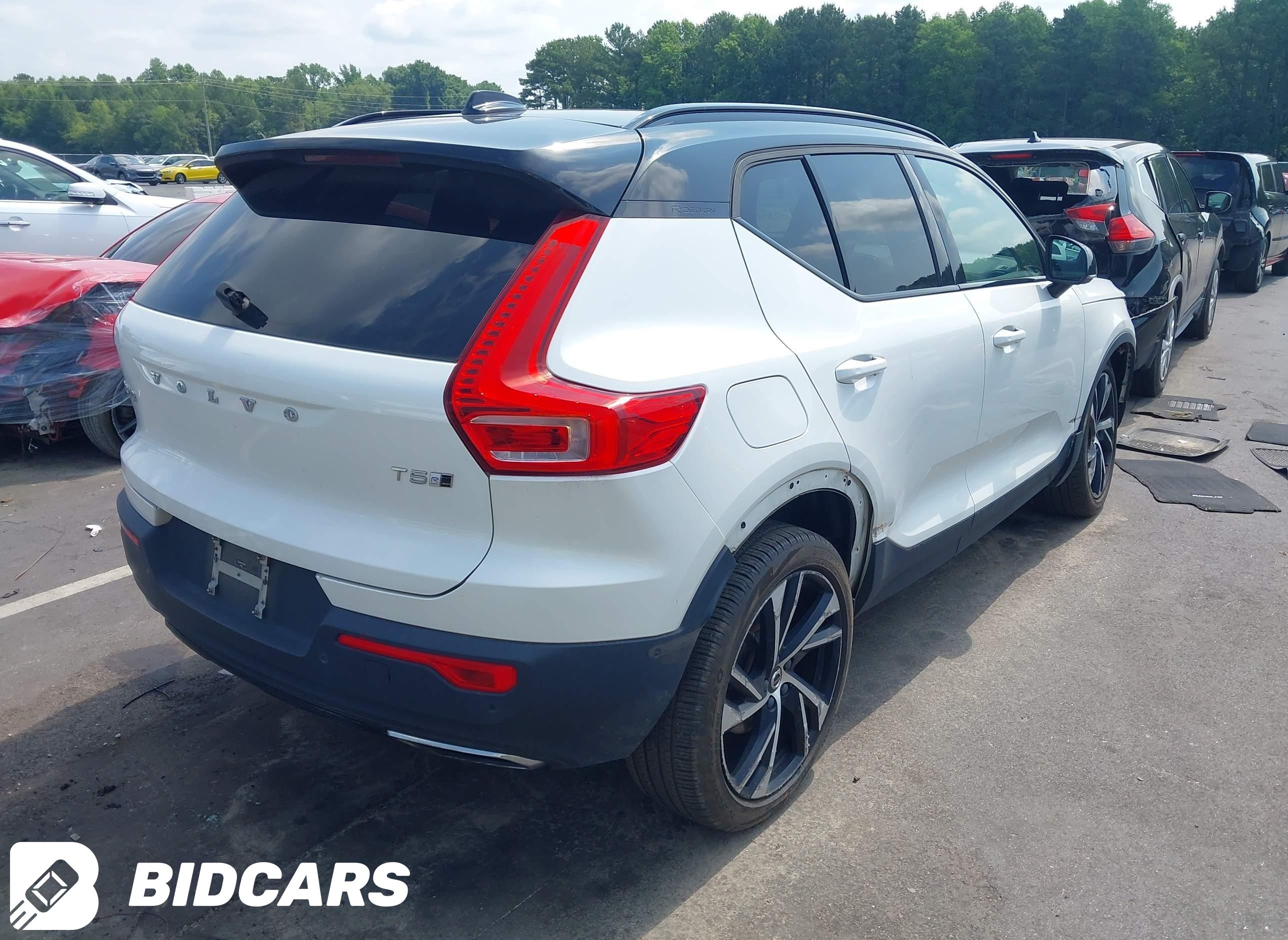 2019 Volvo XC40, T5 R-Design